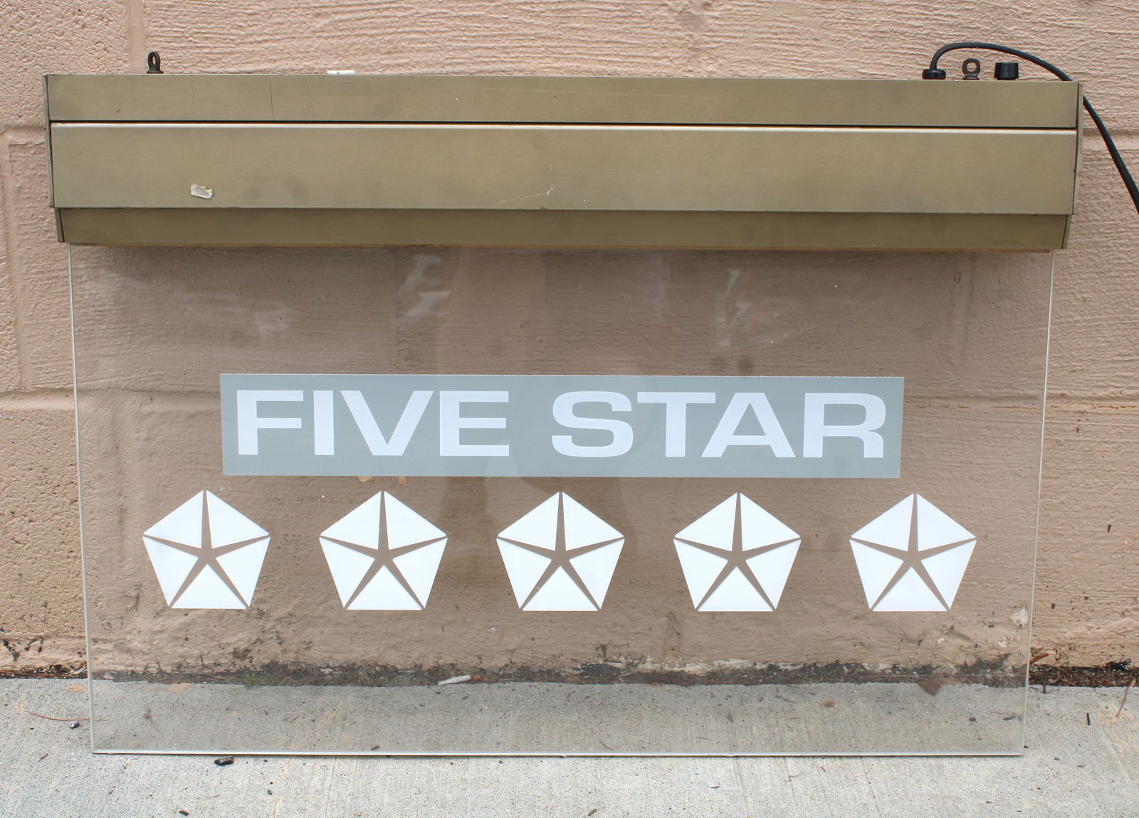 Chrysler Dealership "Five Star" Light Up Sign (1 of 2)