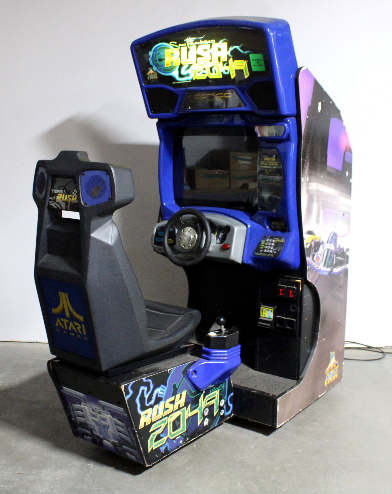 Atari Rush 2049 Sit Down Arcade (1 of 5)