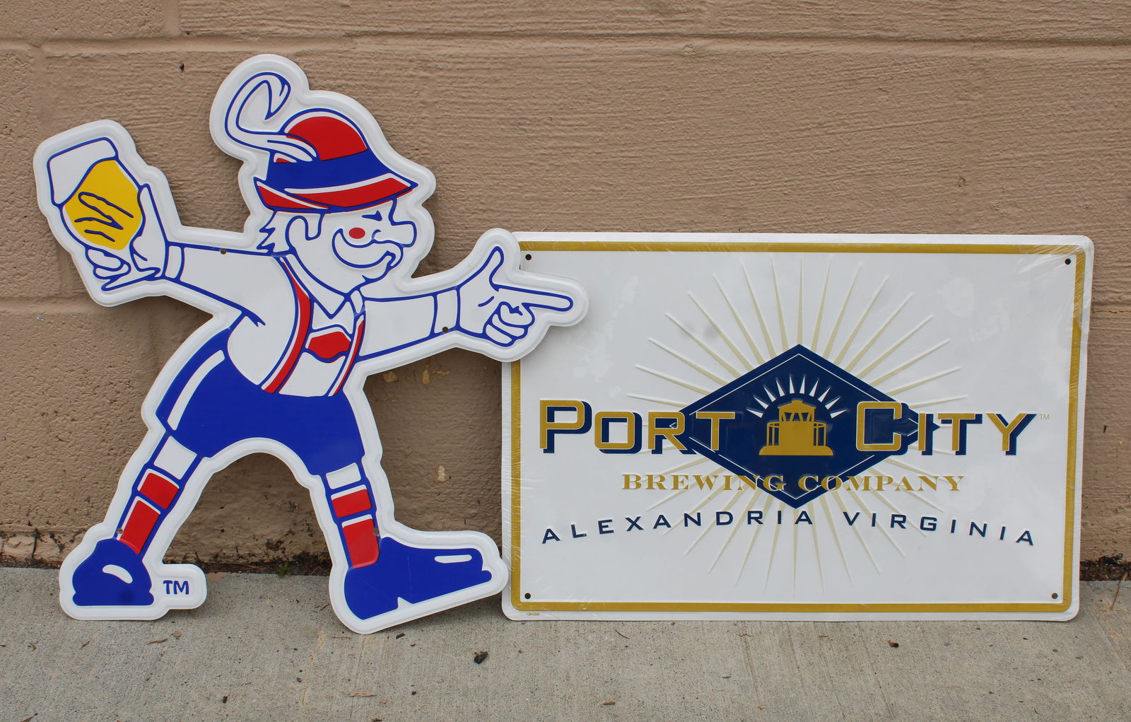 Tin Beer Signs incl. Pittsburgh Brewing and Port City (1 of 1)