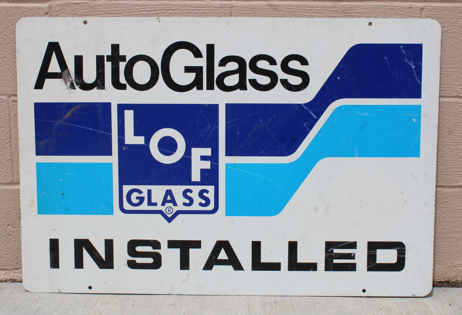 3FT AutoGlass Automotive DS Sign: This item requires third-party shipping or pickup arrangements to be made. Dimensions: 24 x 36