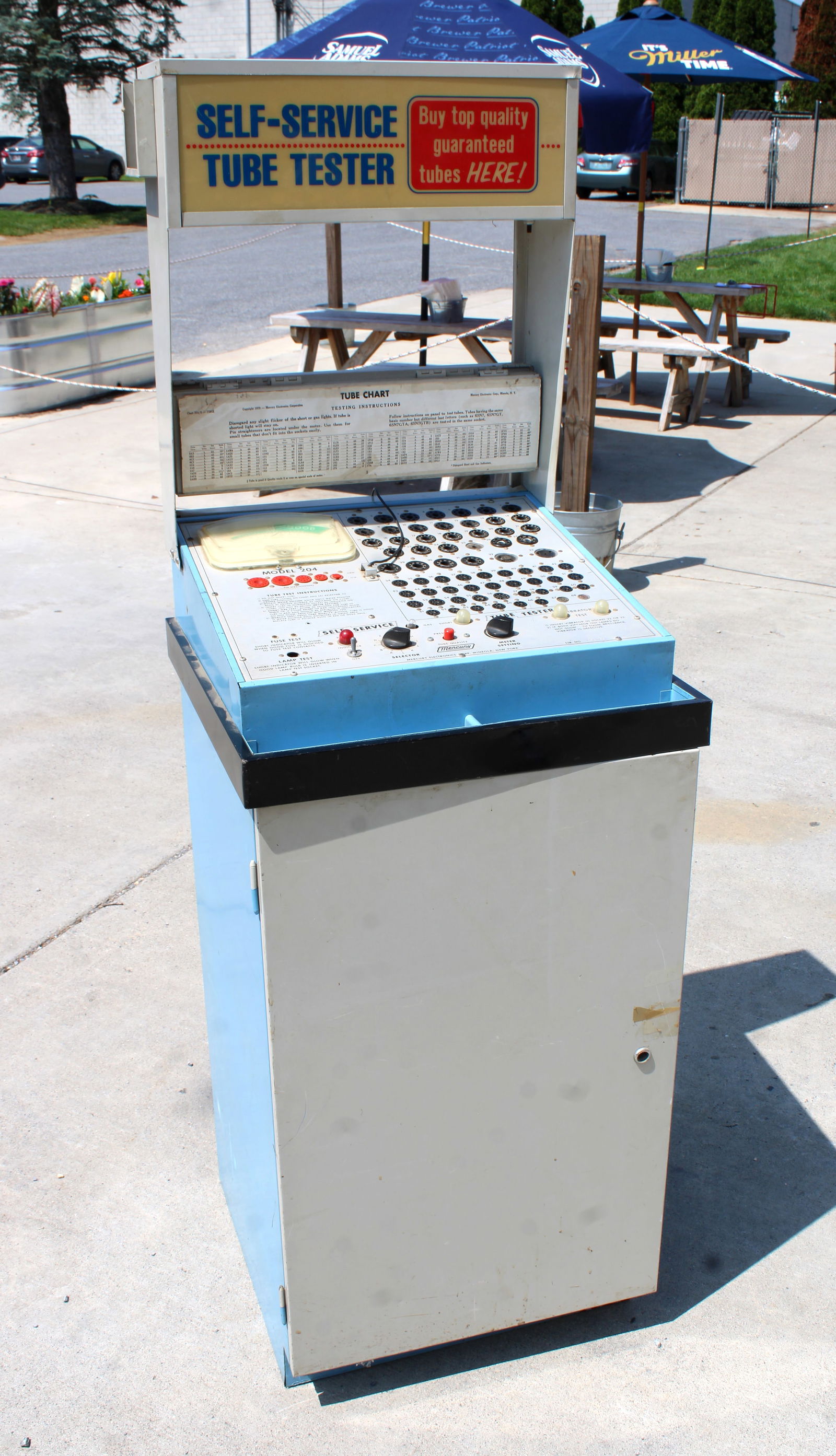 Mercury Tube Tester with Tubes, Model 204 (1 of 5)