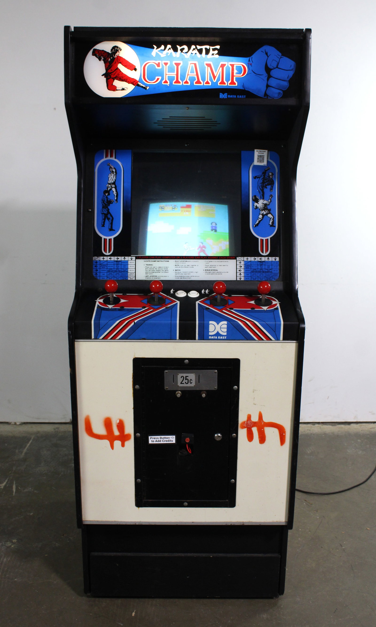 Data East Karate Champ Arcade Game (1 of 4)