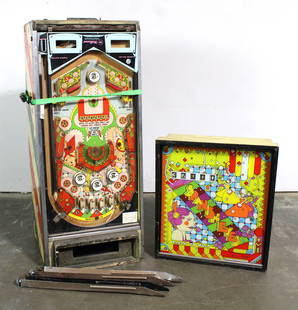 Williams Spanish Eyes Pinball Machine, Project: Not working. This item requires third-party shipping or pickup arrangements to be made. Dimensions: 23 x 23 x 53