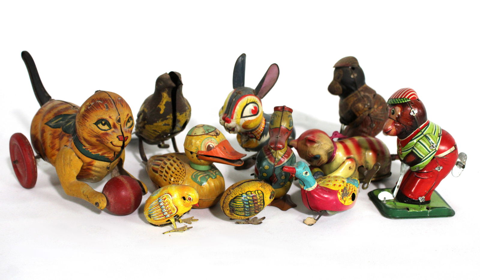 Wind up Toys incl. J. Chein Donald Duck, Marx Cat and Bear Golfer (1 of 5)