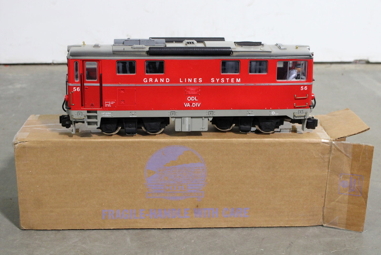 MTH Old Dominion Lines Trolley Car: In-house shipping available. Dimensions of car: 7 x 5 x 18