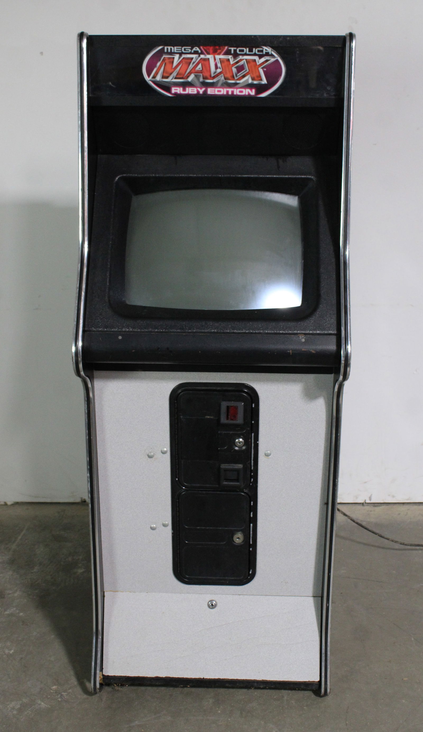 Megatouch Upright Arcade for Parts (1 of 2)