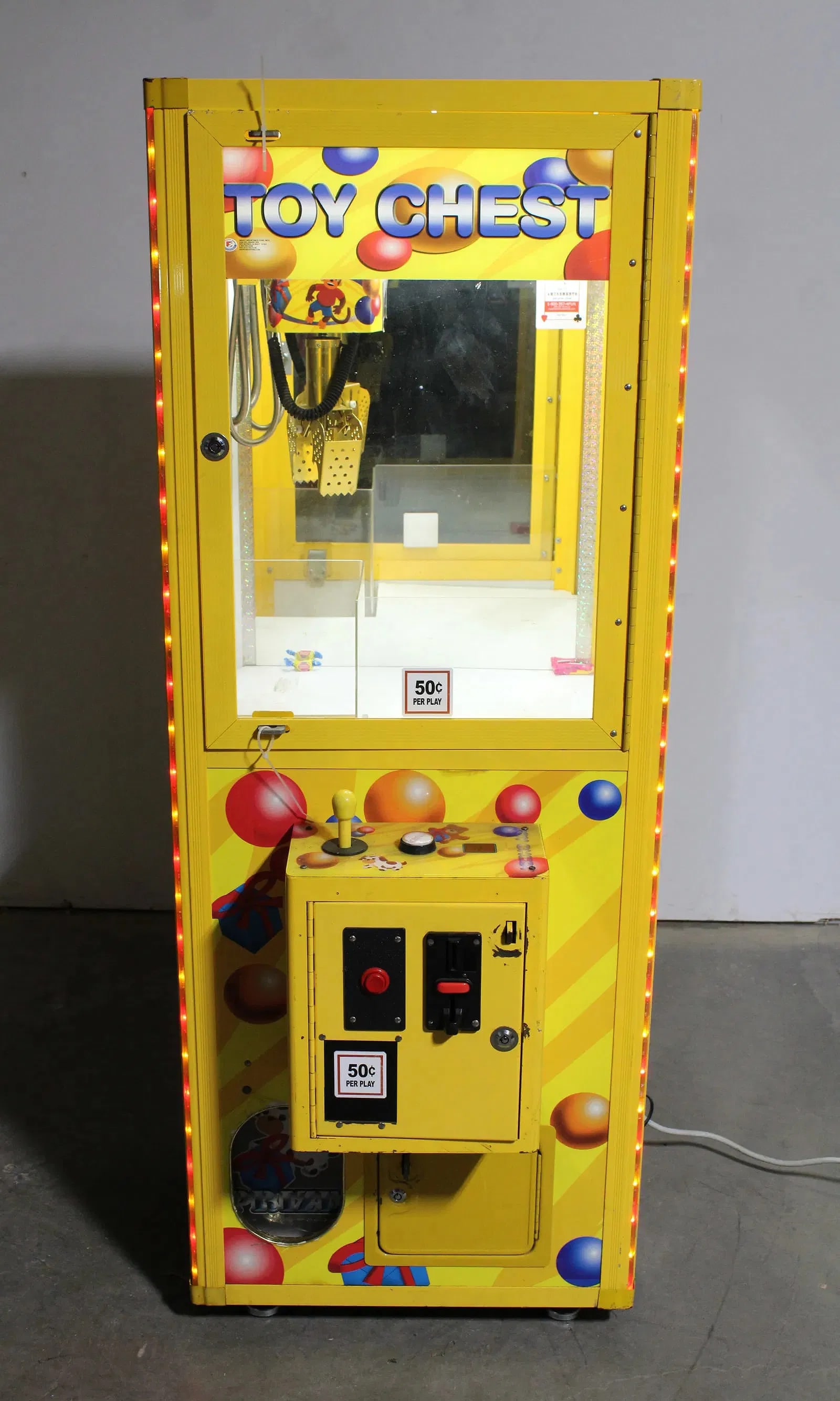 Toy Chest Crane Arcade (1 of 5)