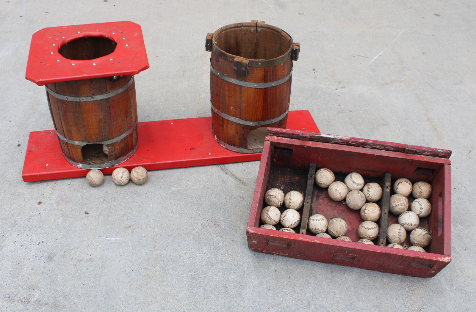 Two Barrel Carnival Ball Toss (1 of 1)