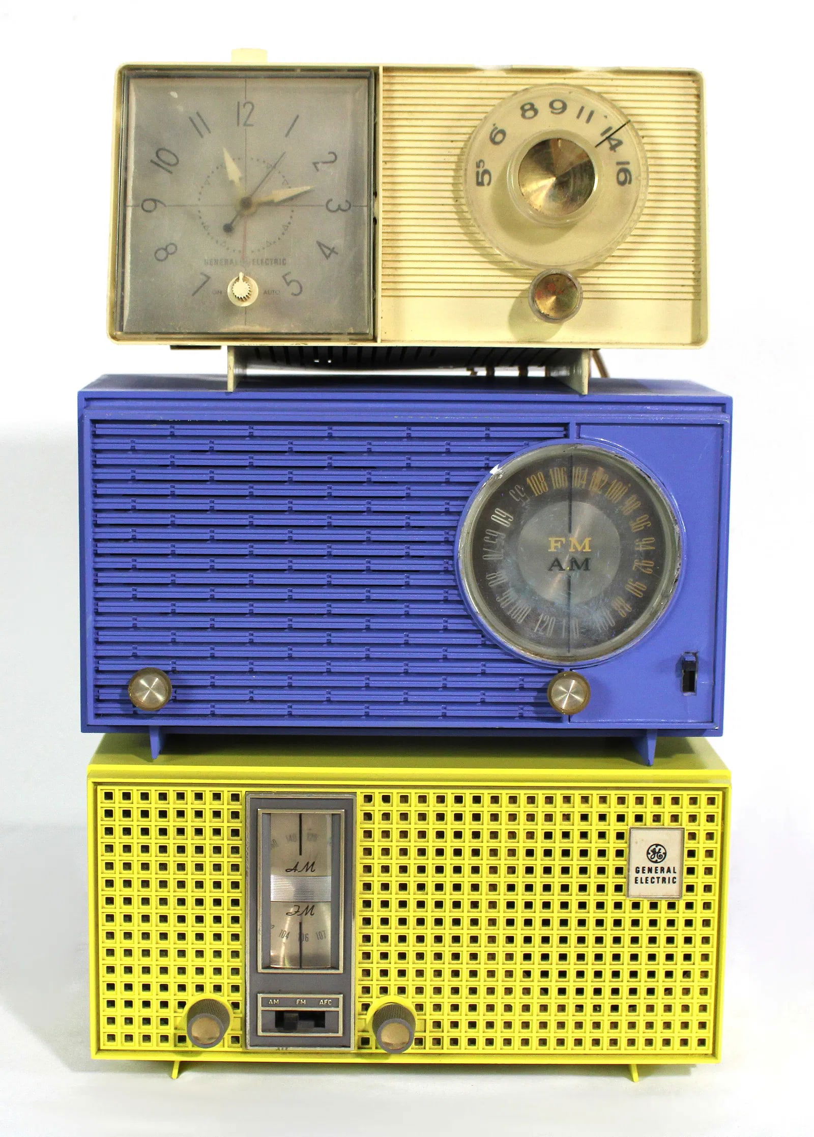 Vintage AM Radios incl. Zenith, Custom Painted: All working. This item requires third-party shipping or pickup arrangements to be made.