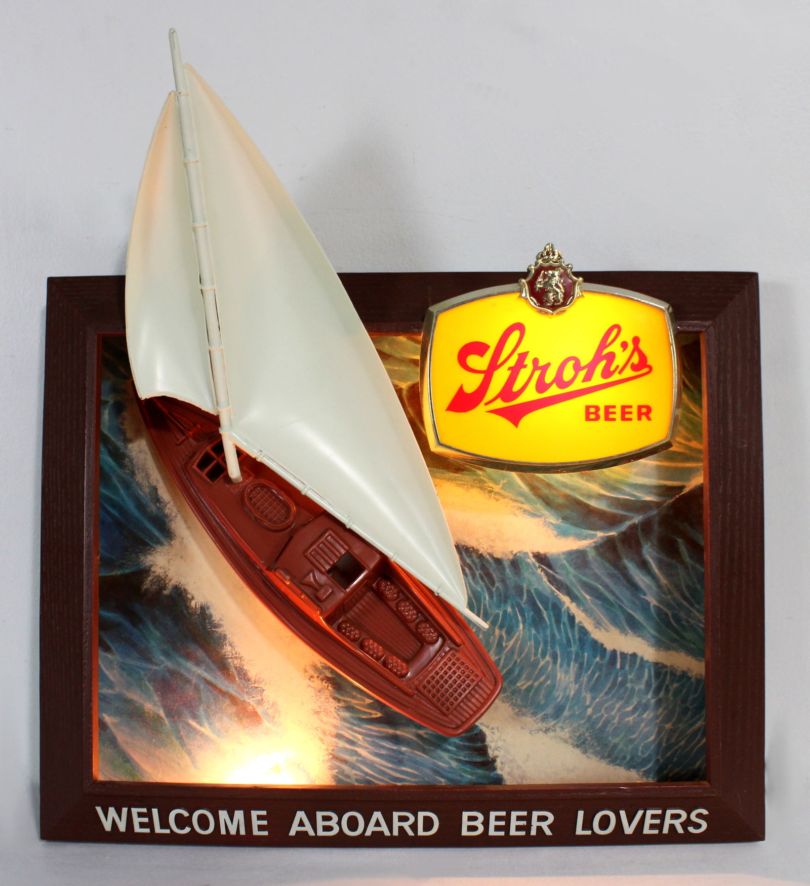 Stroh's Beer 3-D Lighted Sign with Boat Theme (1 of 1)