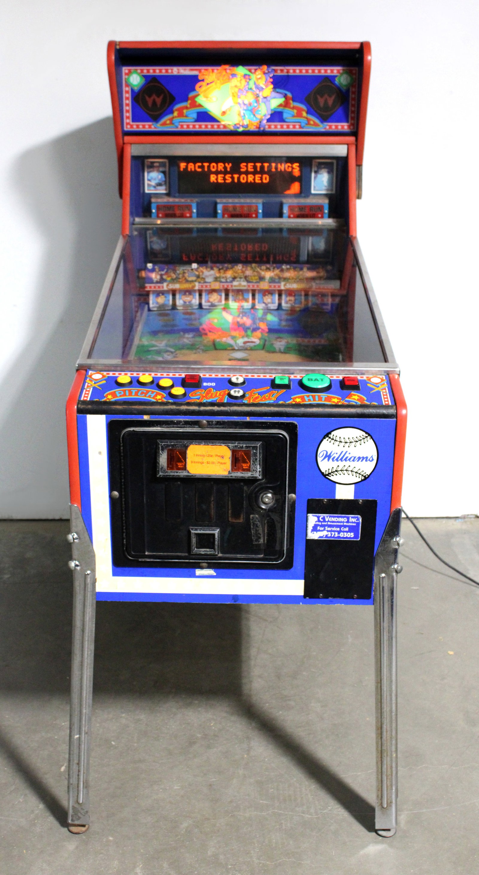 Williams Slugfest Pinball Machine (1 of 10)