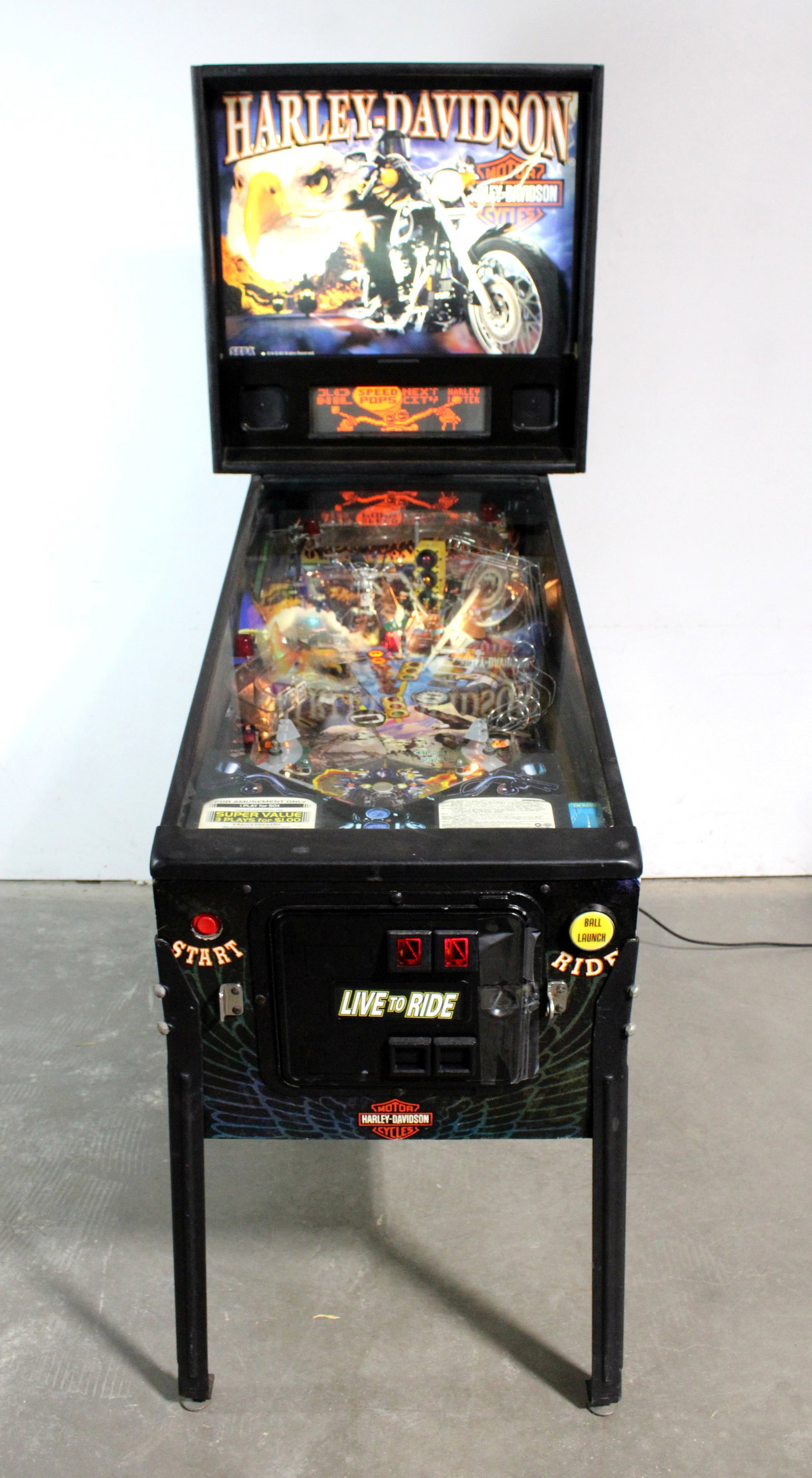 Sega Harley Davidson Pinball Machine (1 of 9)