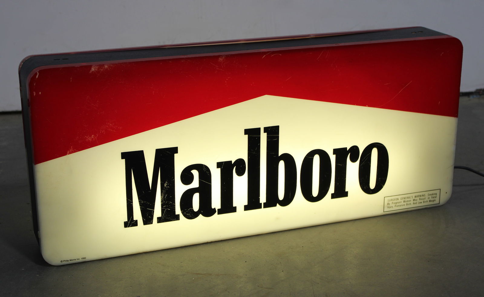 Marlboro Cigarettes Light Up Sign (1 of 2)