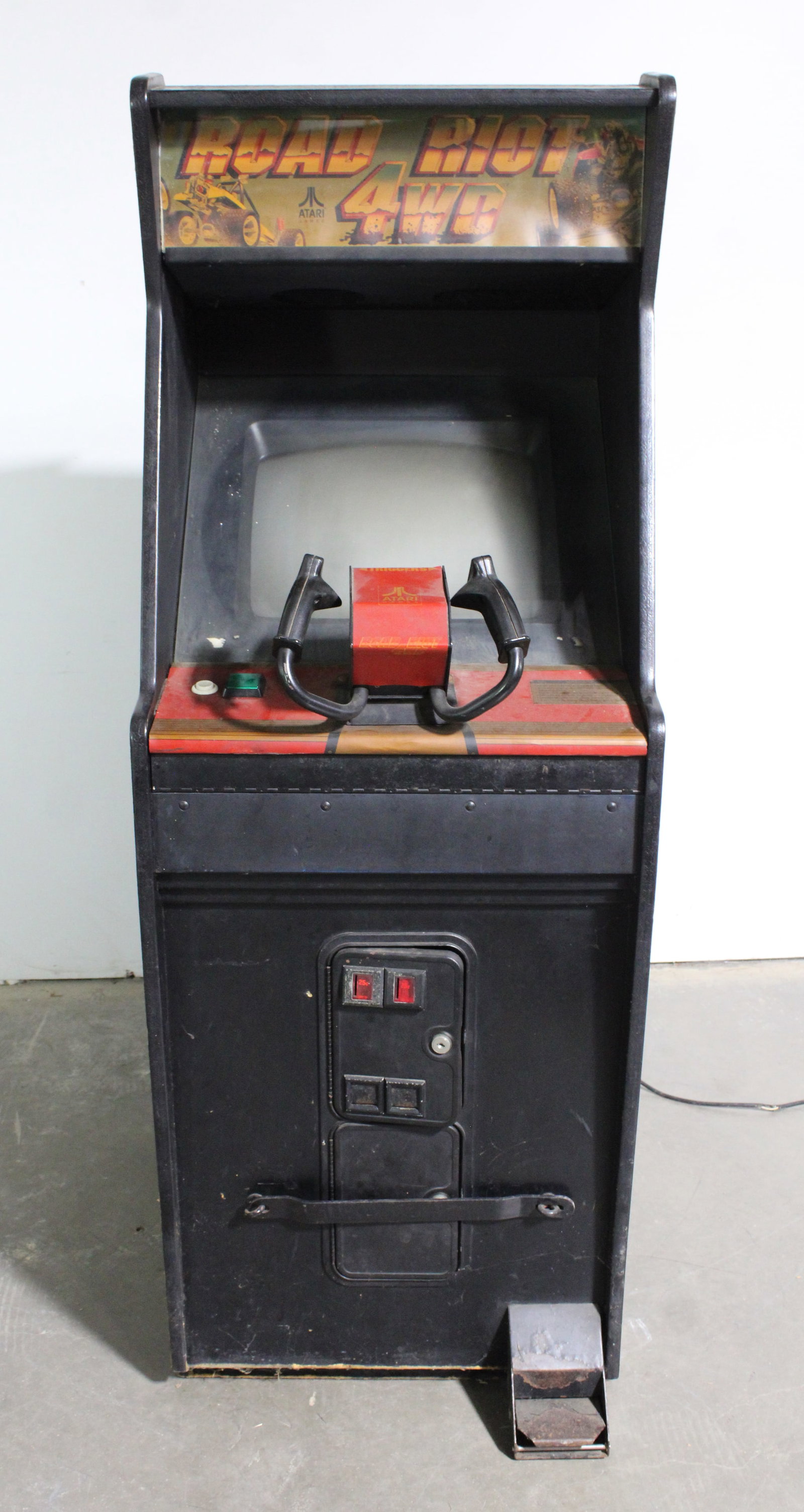 Atari Road Riot Arcade Game: Complete, not working. This item requires third-party shipping or pickup arrangements to be made. DImensions: 69 x 25 x 40