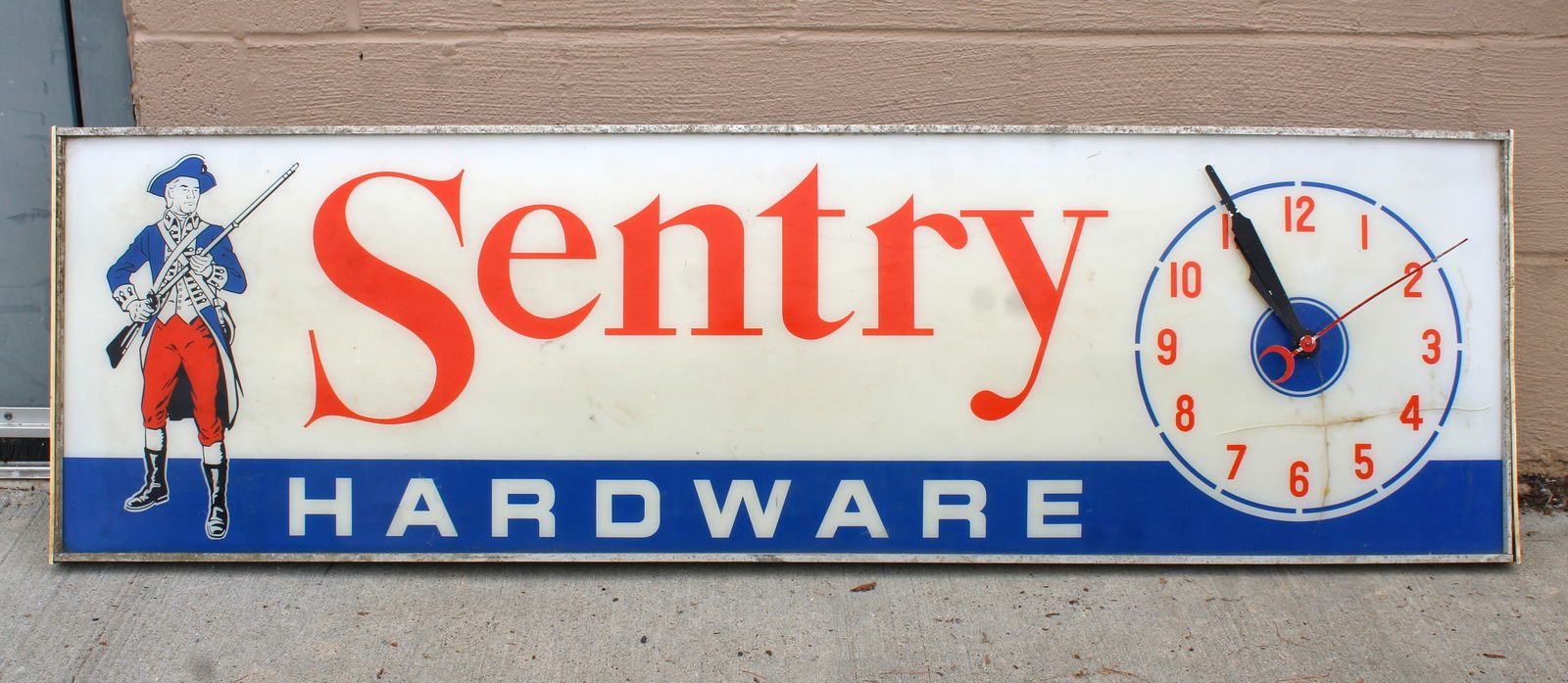 Sentry Hardware Light Up Clock (1 of 2)