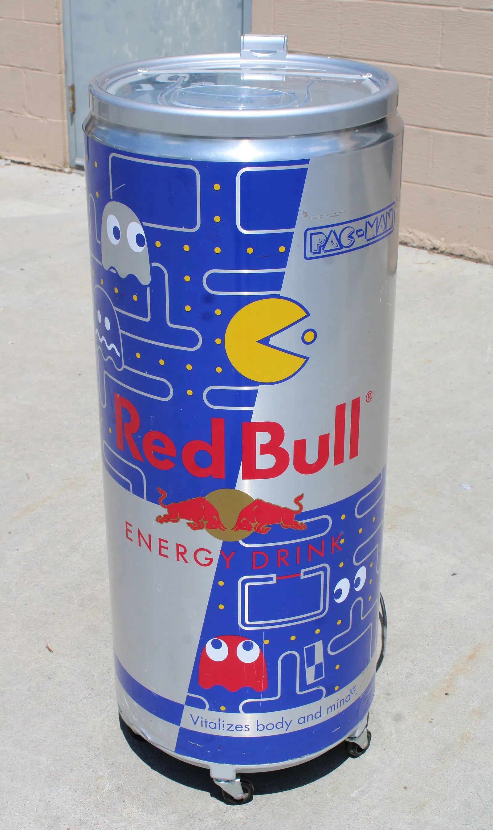 Pac-Man Themed Red Bull Cooler Store Display (1 of 3)