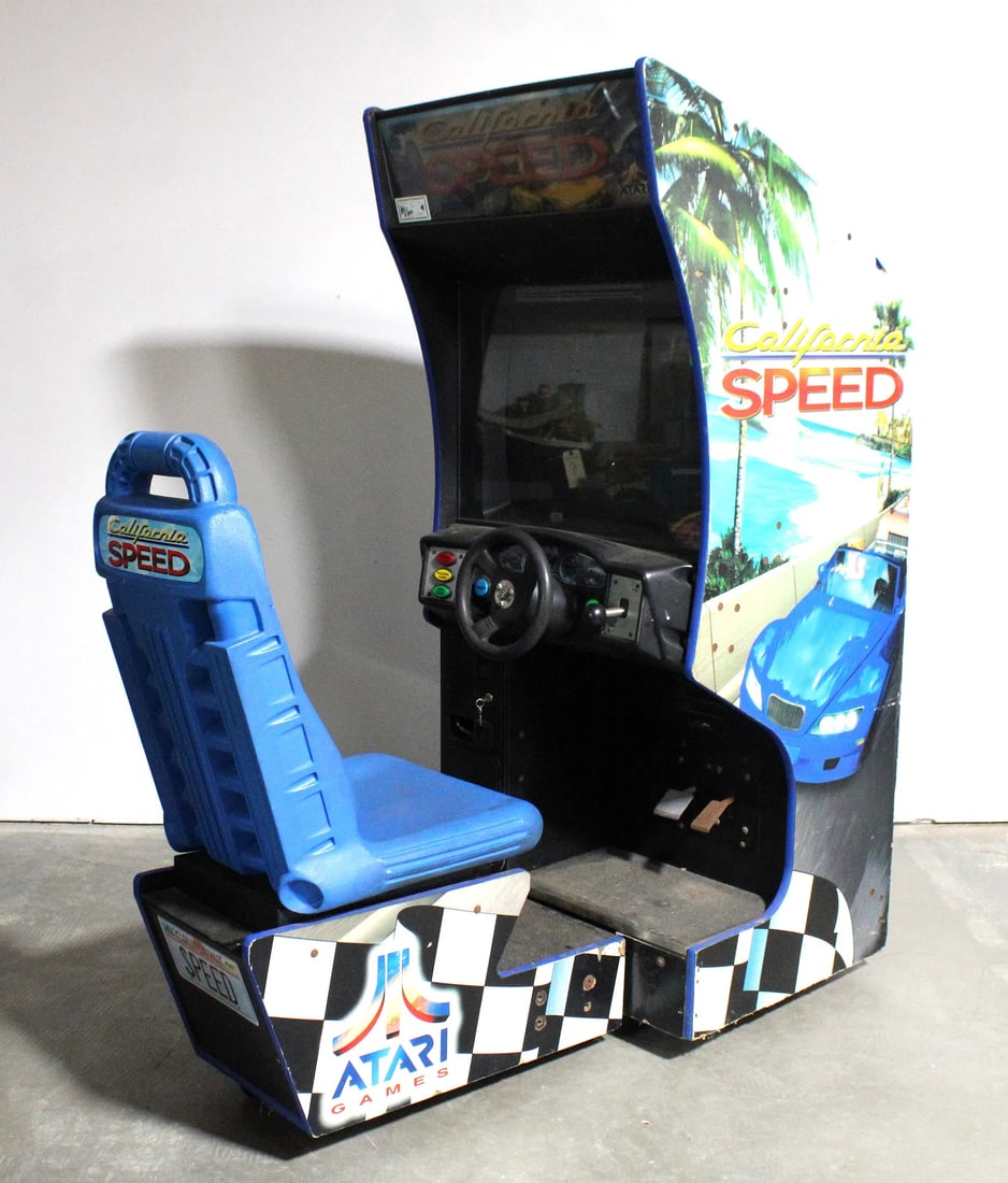 California Speed Sit Down Racing Arcade Game (1 of 3)