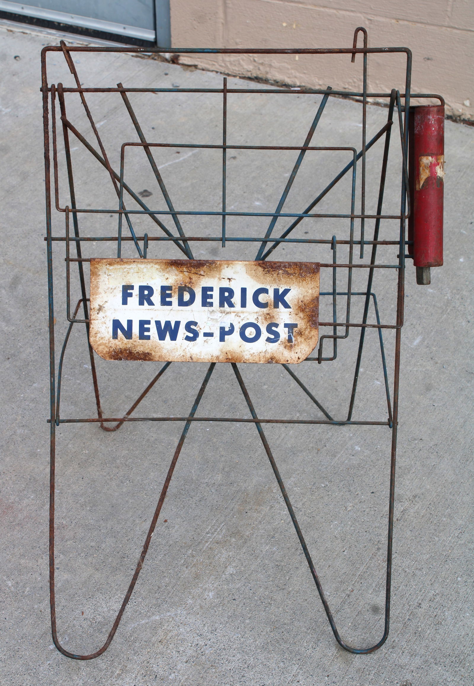 Frederick News Post Newspaper Stand with Honor Box (1 of 2)