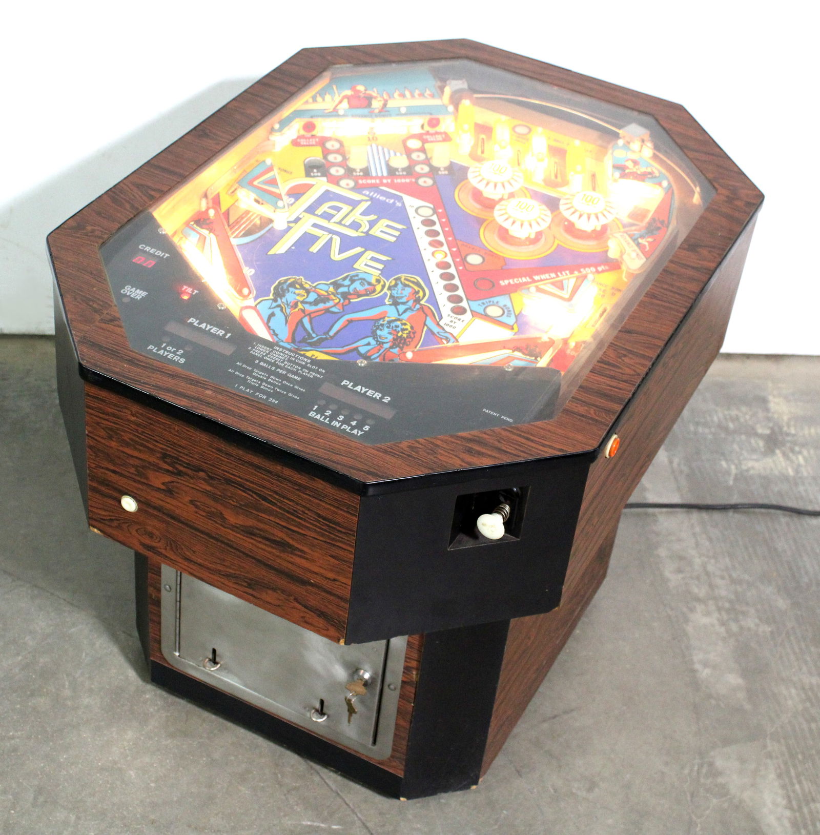 Allied Take Five Cocktail Pinball Machine (1 of 3)