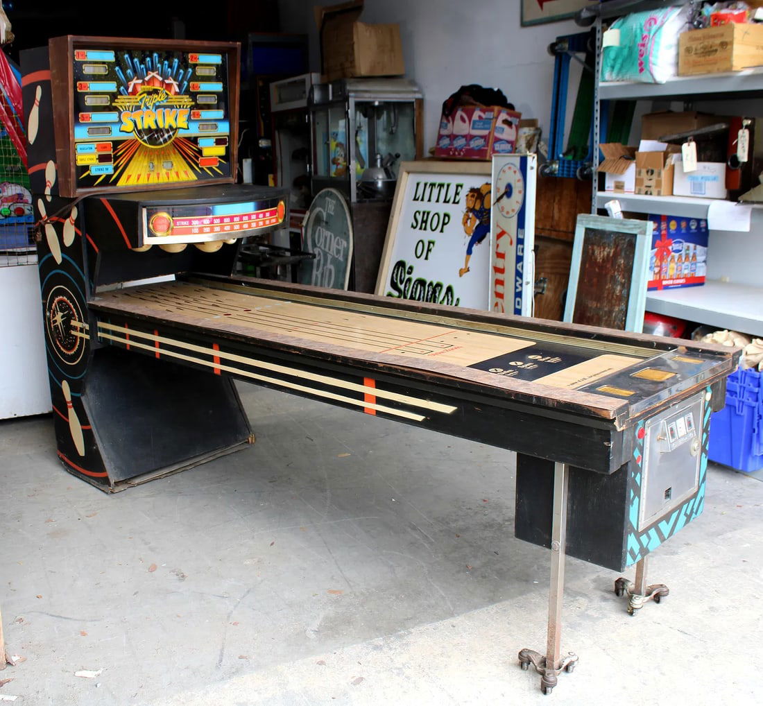 Triple Strike Bowler Shuffle Alley Bowler Arcade Game (1 of 4)