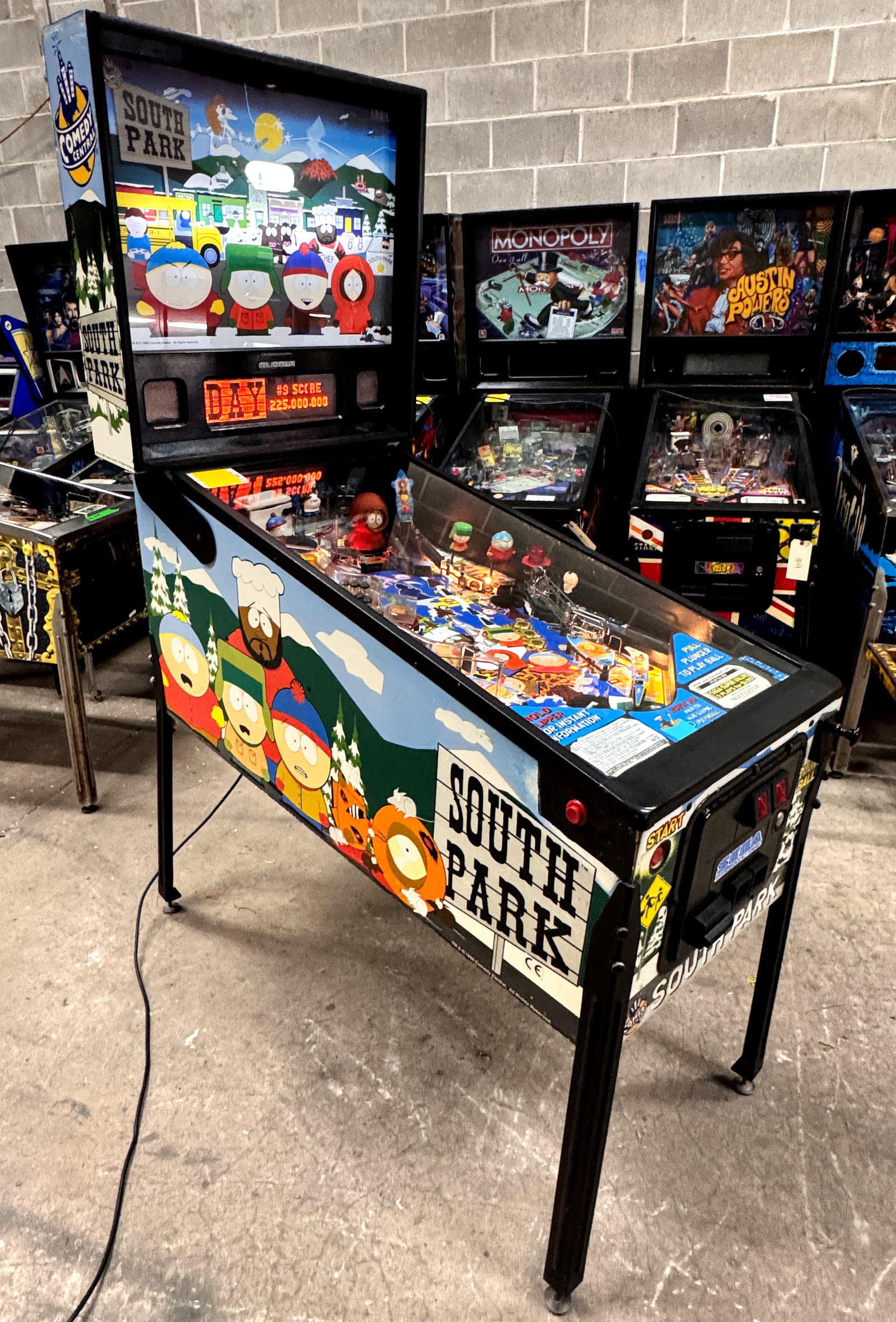 Sega South Park Pinball Machine (1 of 8)