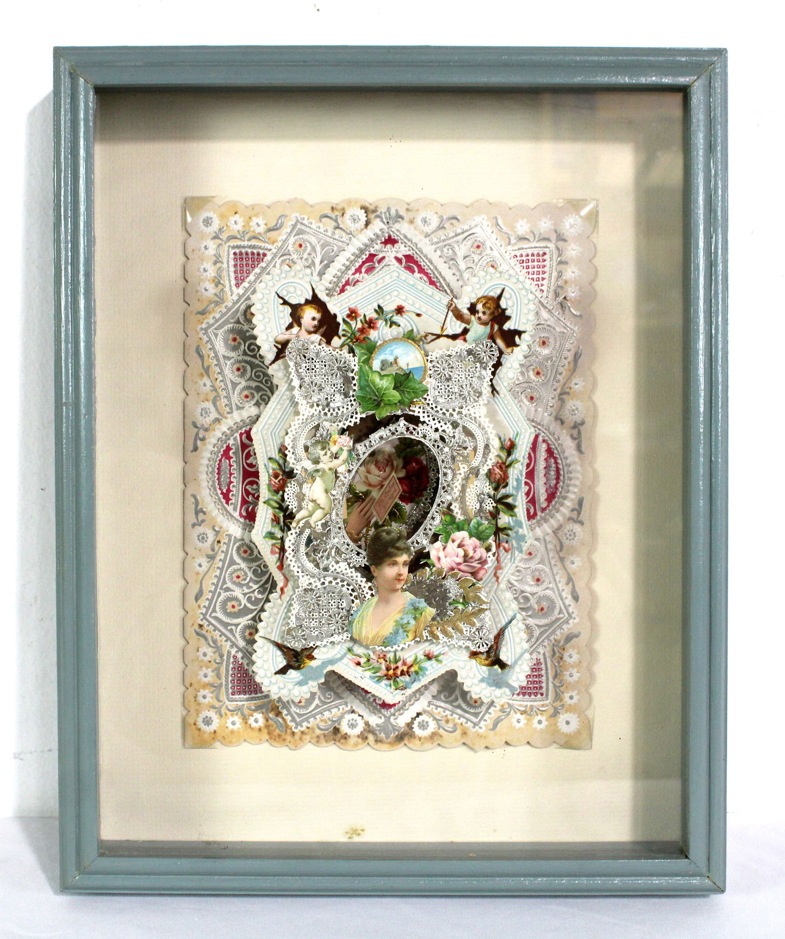 Framed Victorian Diecut Valentines Day Card (1 of 2)