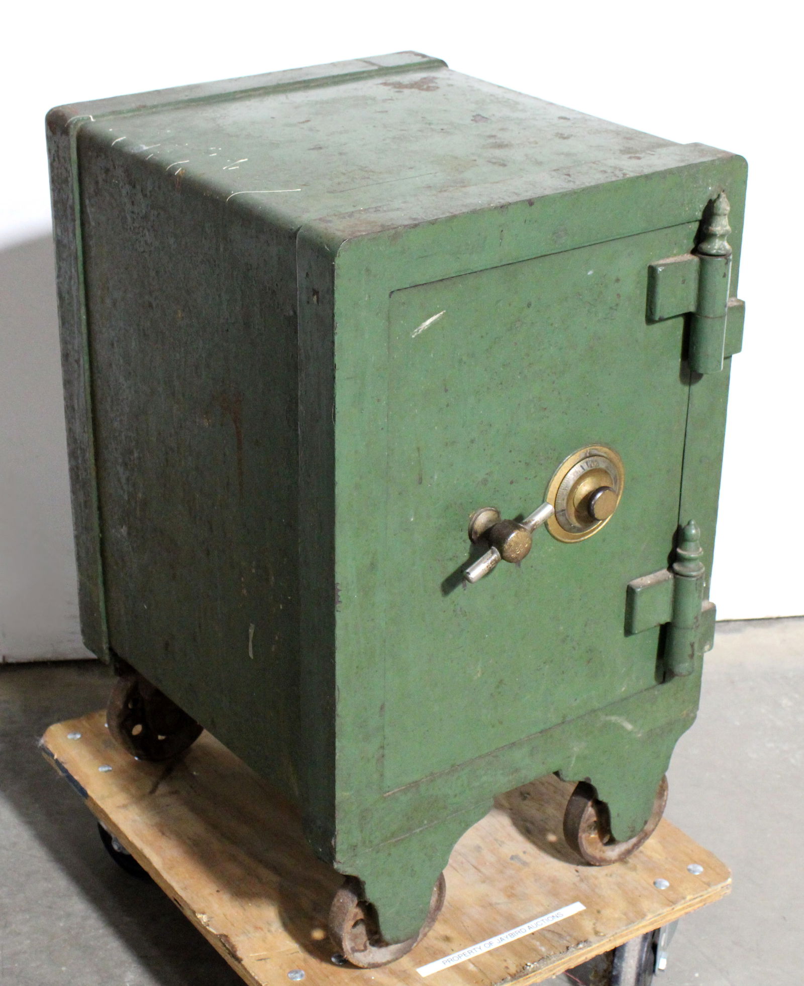 Hall's Safe Company Antique Safe (1 of 4)