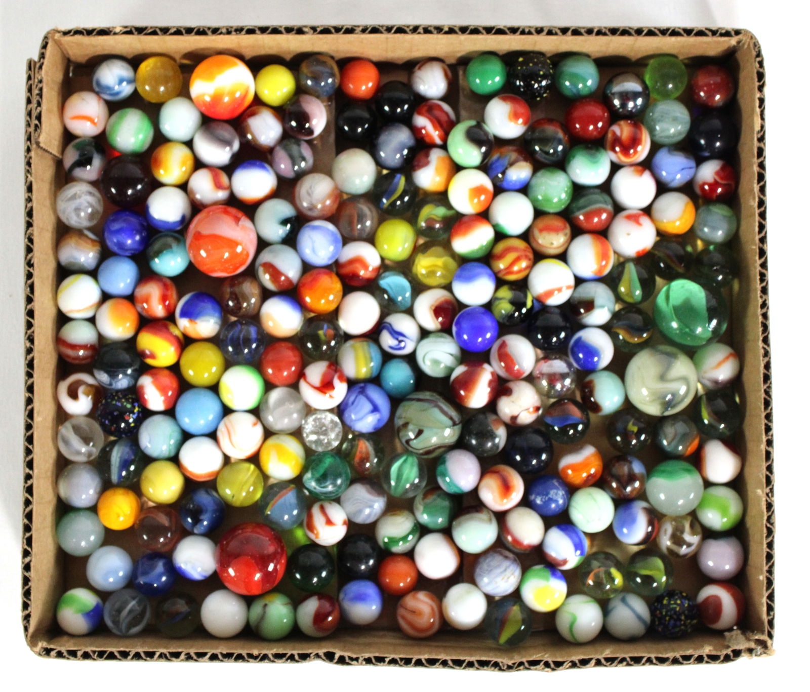 Vintage Marbles, Some Glow Under UV, Lot 2 (1 of 1)