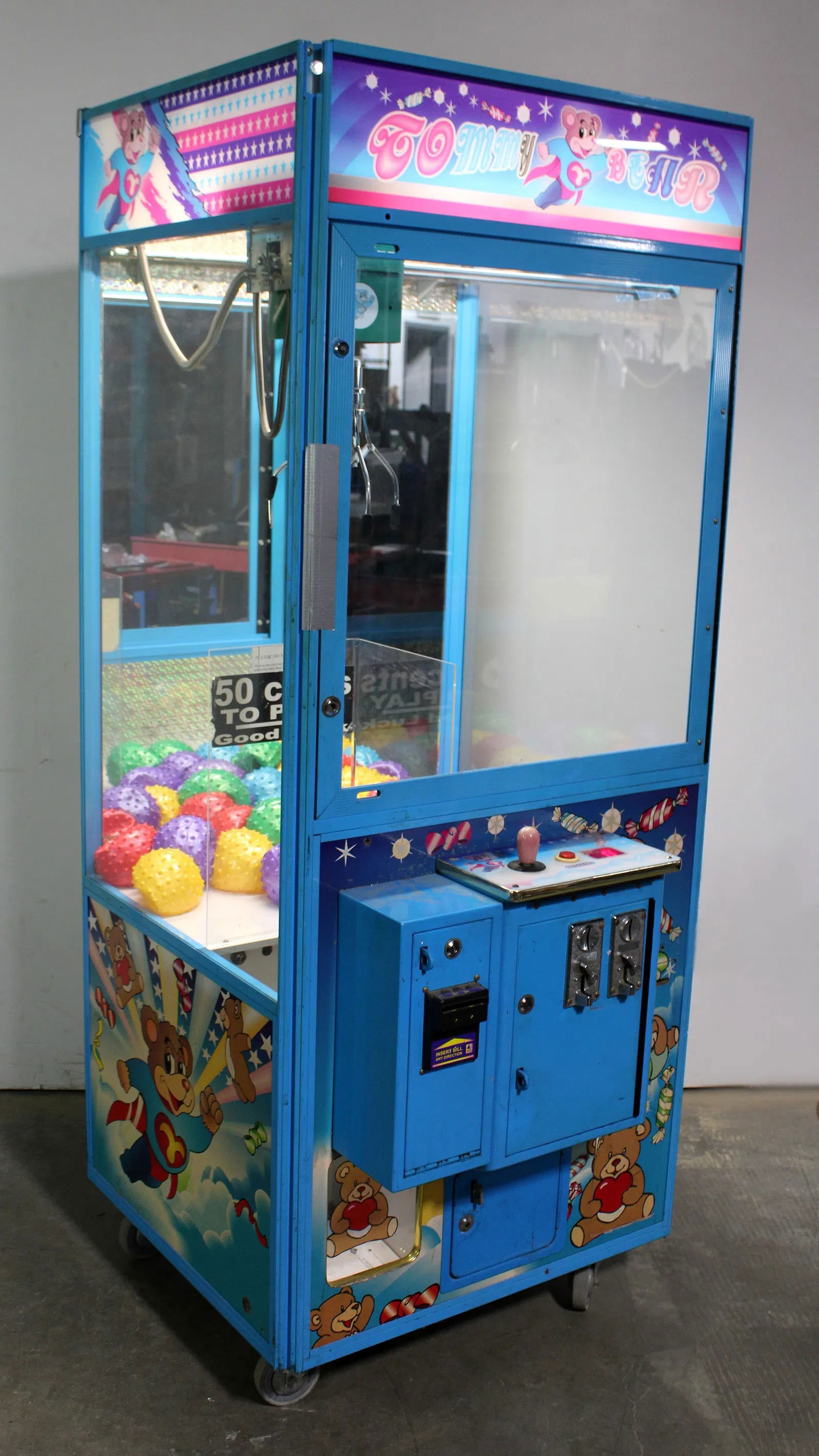 Tommy Bear Crane Arcade Game (1 of 4)