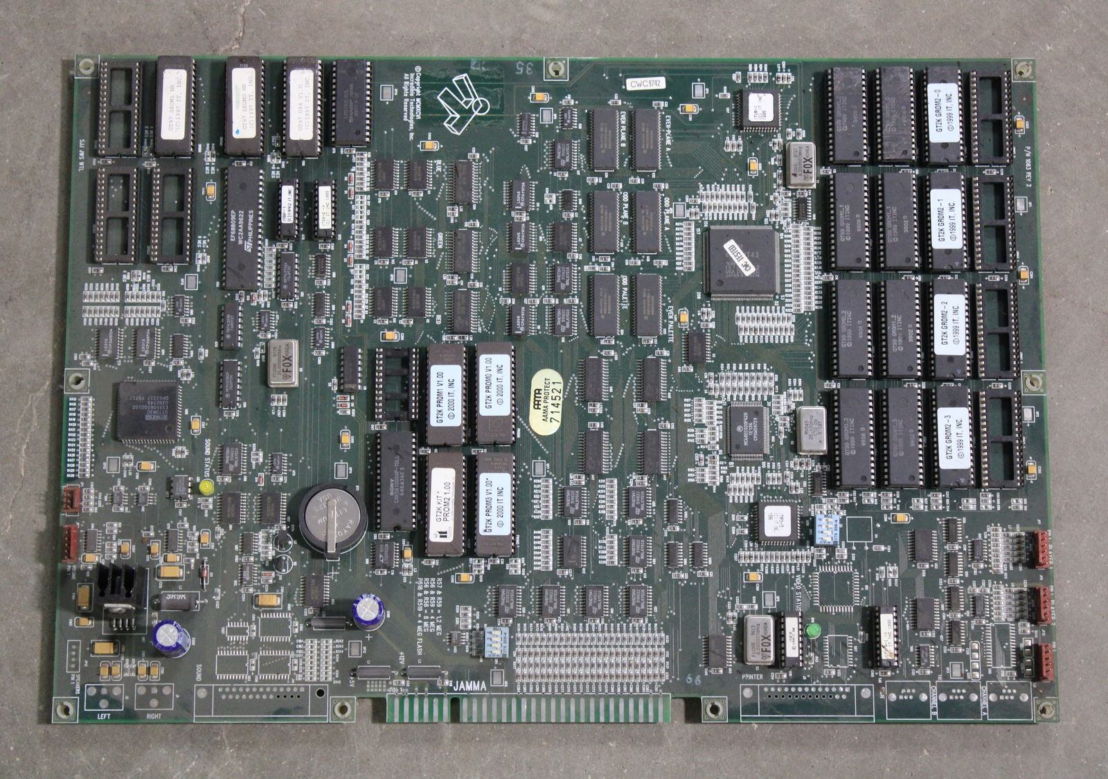 IT Golden Tee 2K Arcade Game Board, Lot 2 (1 of 1)