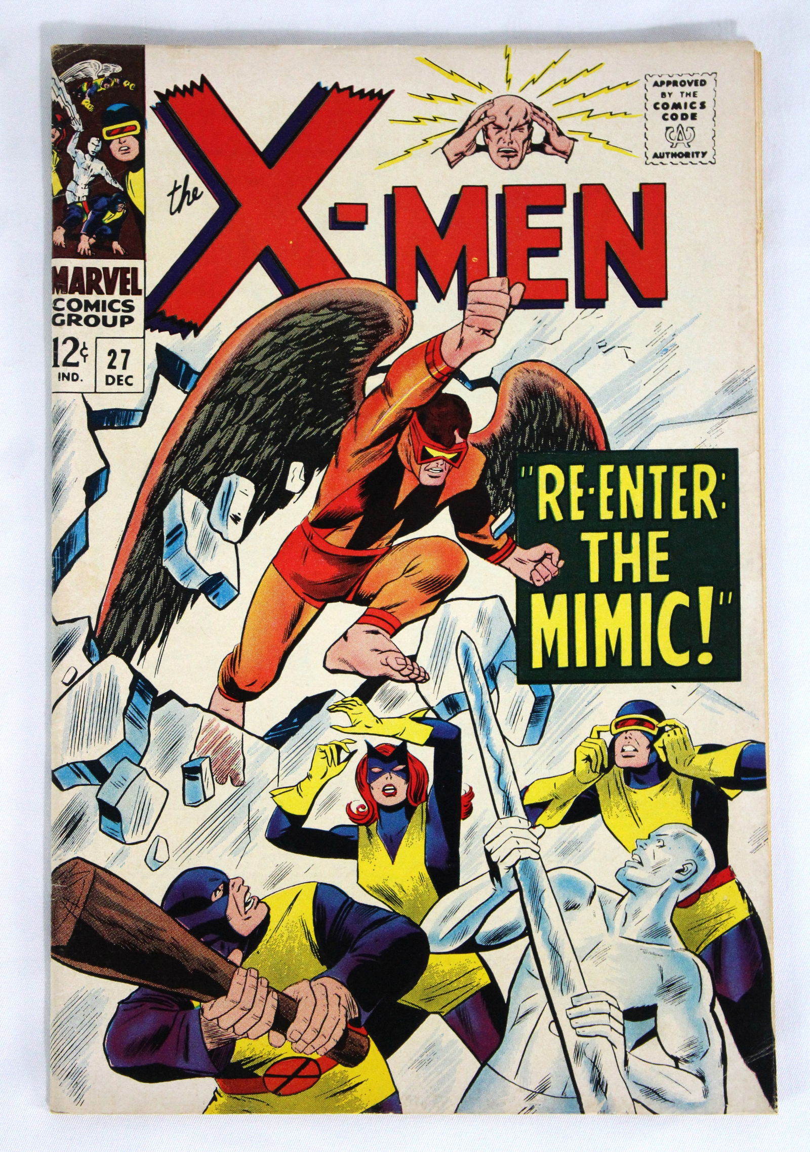 Marvel Comics The X-Men Issue 27: Bagged and boarded. In-house shipping available.