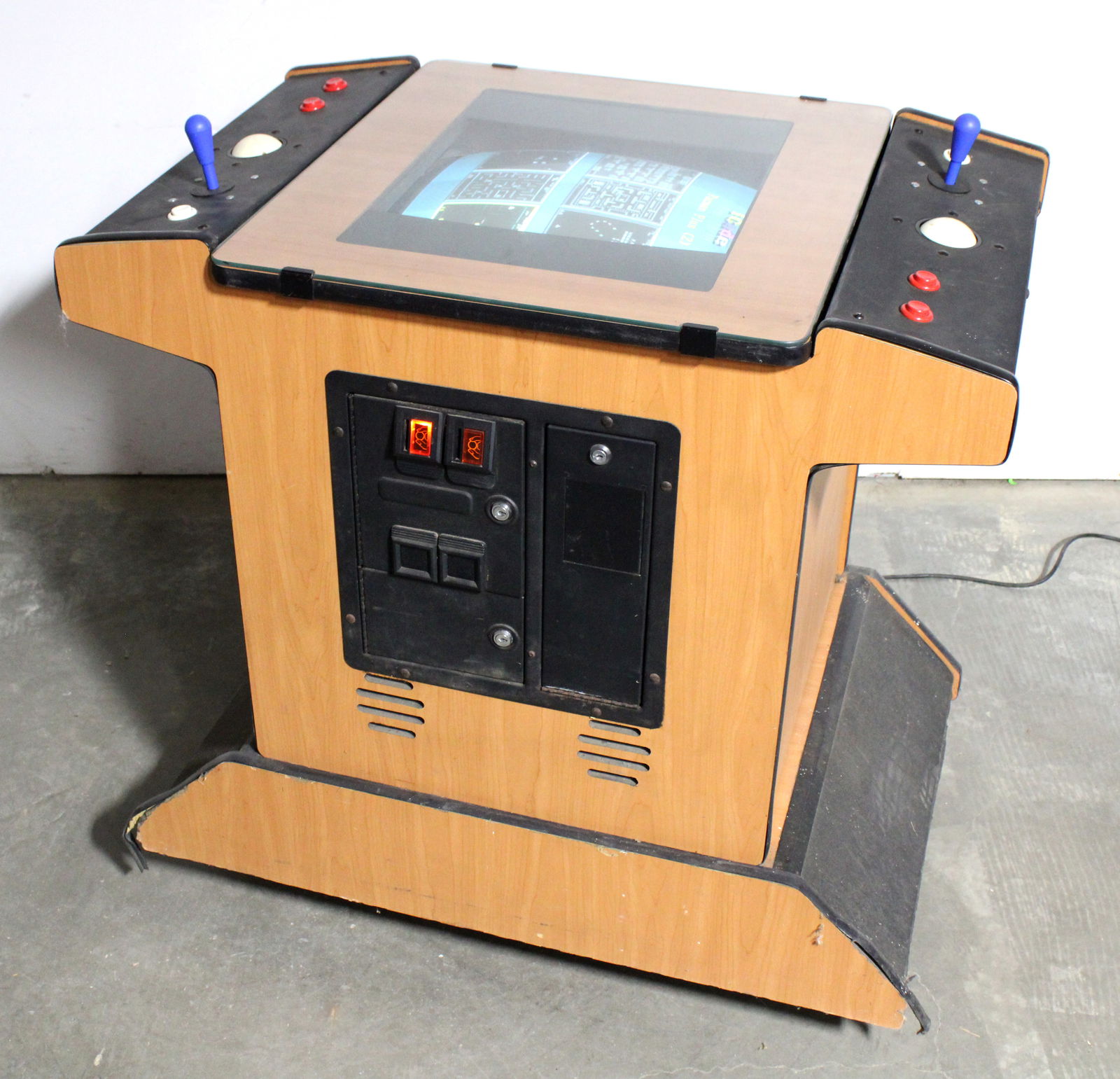 60-in-1 Multicade Cocktail Arcade Game (1 of 4)