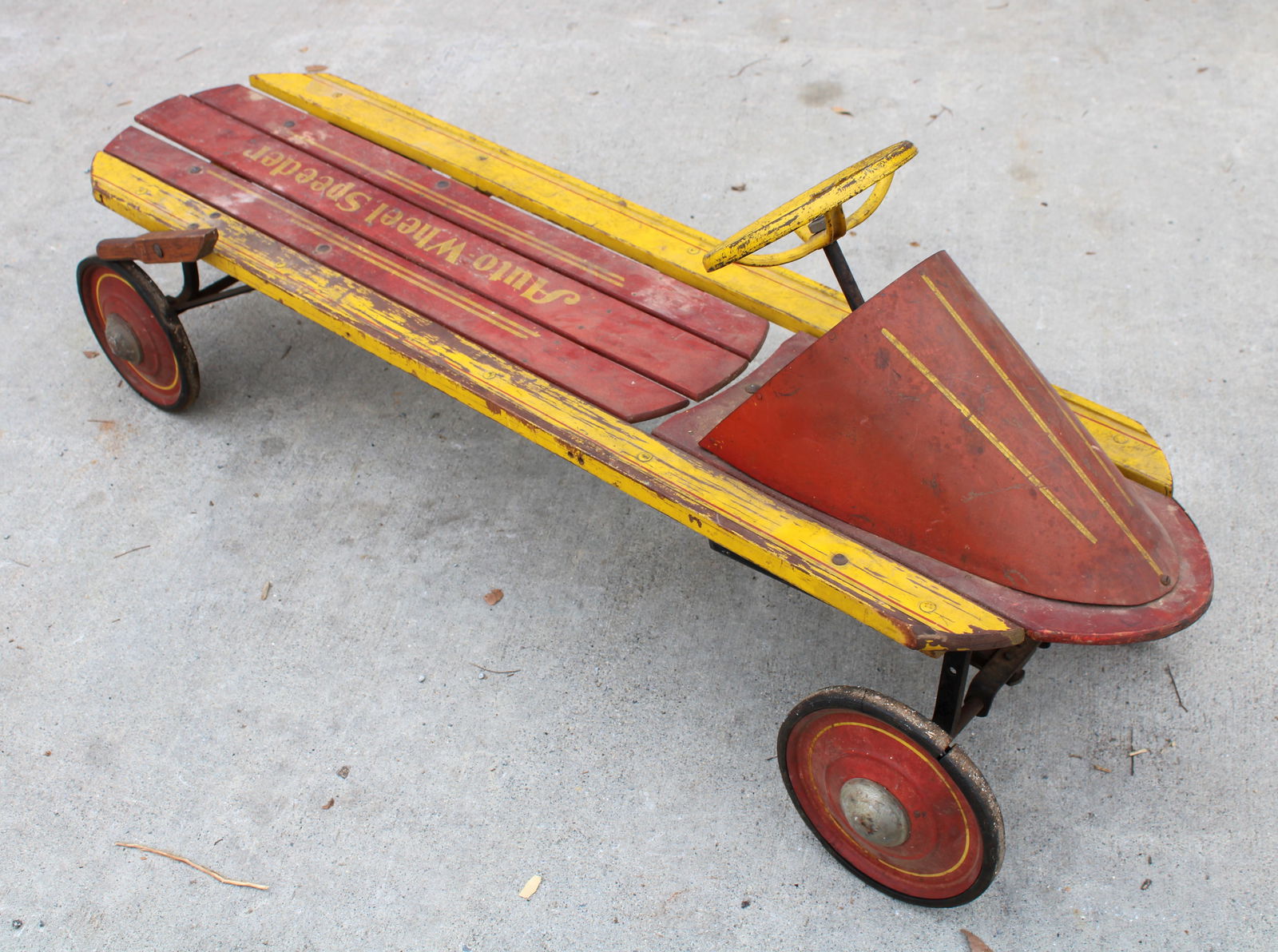 Rare Auto-Wheel Speeder #53 by Auto Wheel Coaster Company: This item requires third-party shipping or pickup arrangements to be made. Dimensions: 23 x 18 x 55