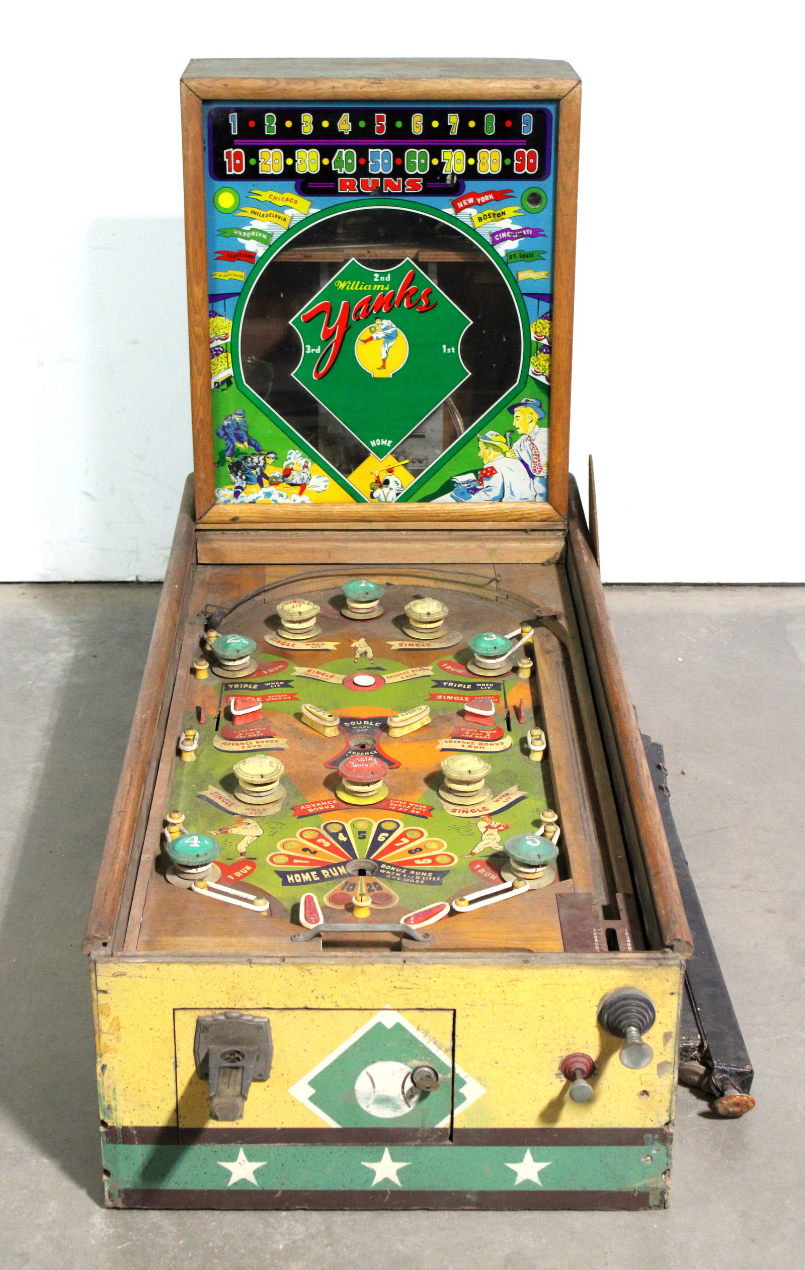 Williams Yanks Woodrail Pinball Machine: This item requires third-party shipping or pickup arrangements to be made.