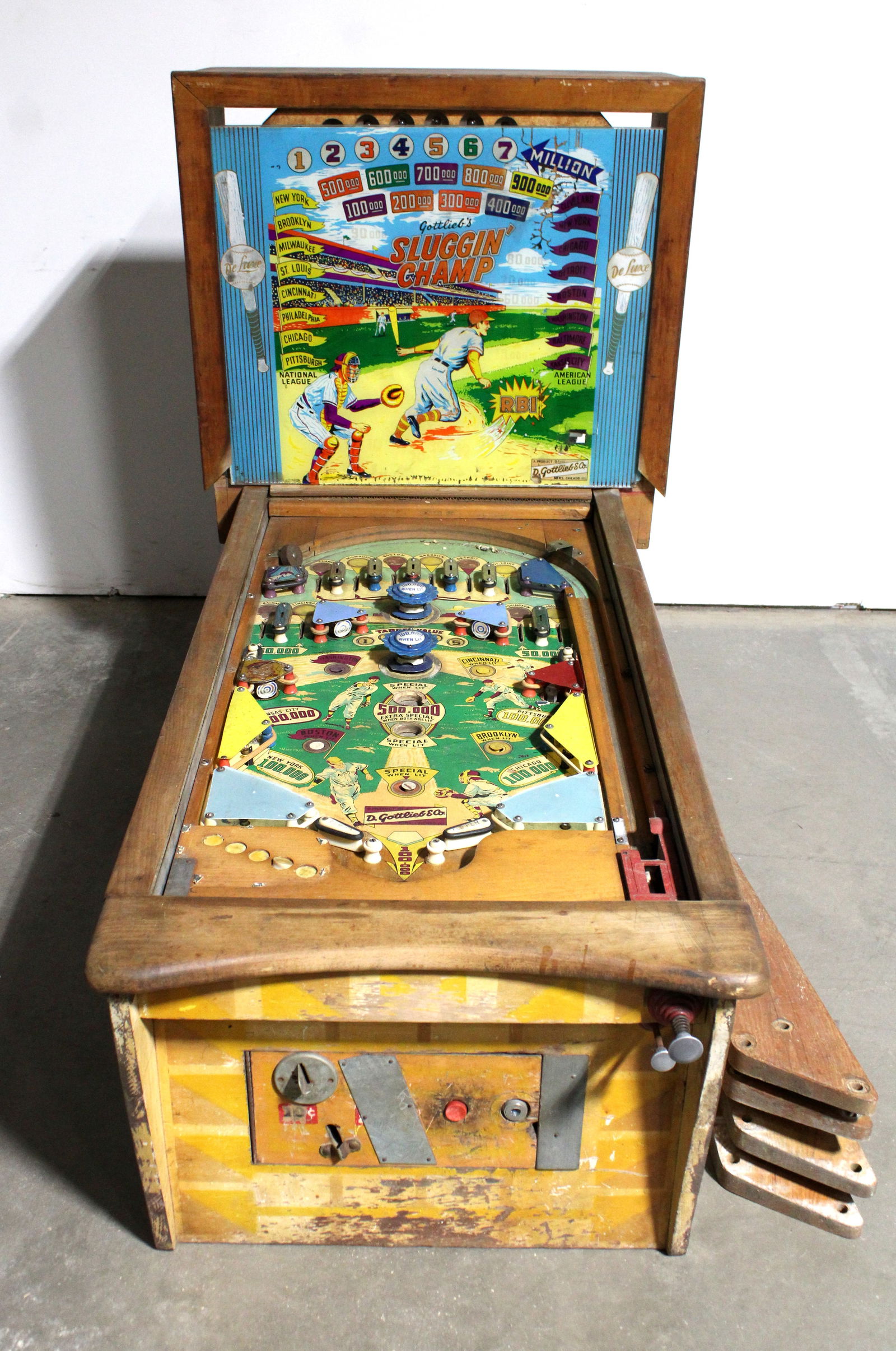 Gottlieb Sluggin' Champ Baseball Woodrail Pinball (1 of 7)