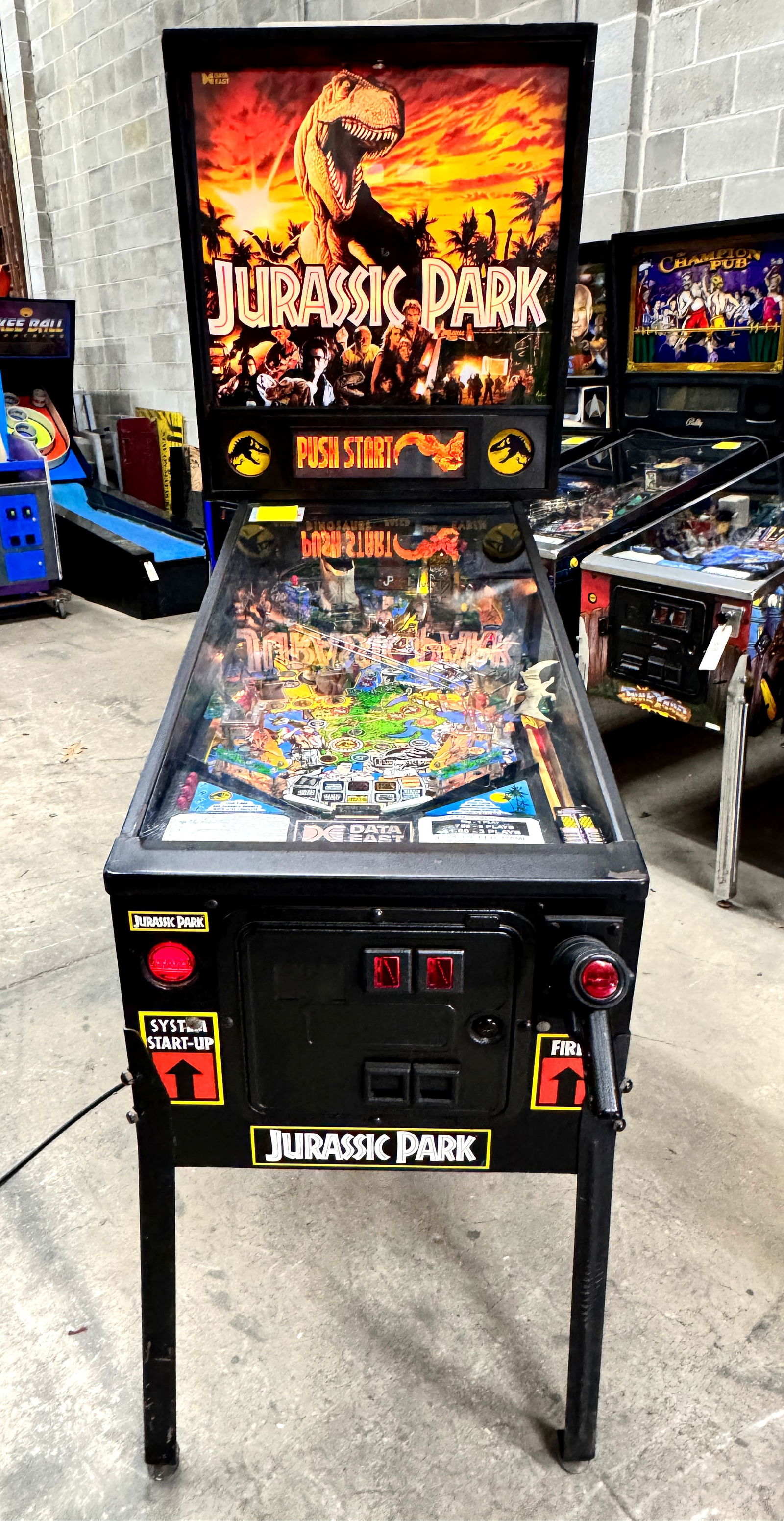 Data East Jurassic Park Pinball Machine (1 of 10)