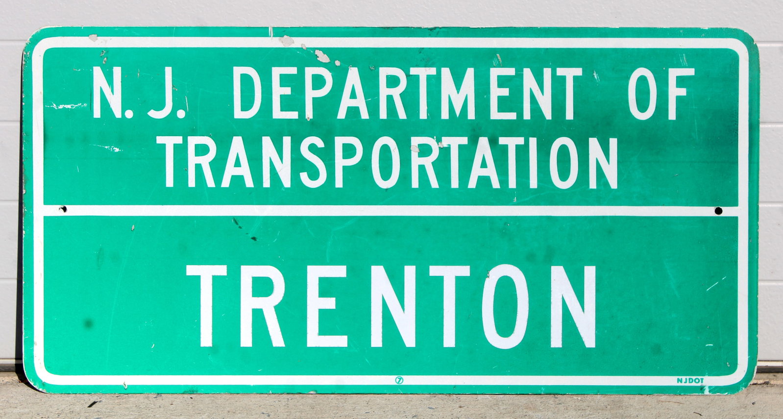 Trenton, New Jersey Department of Transportation Road Sign: This item requires third-party shipping or pickup arrangements to be made. Dimensions: 36 x 18