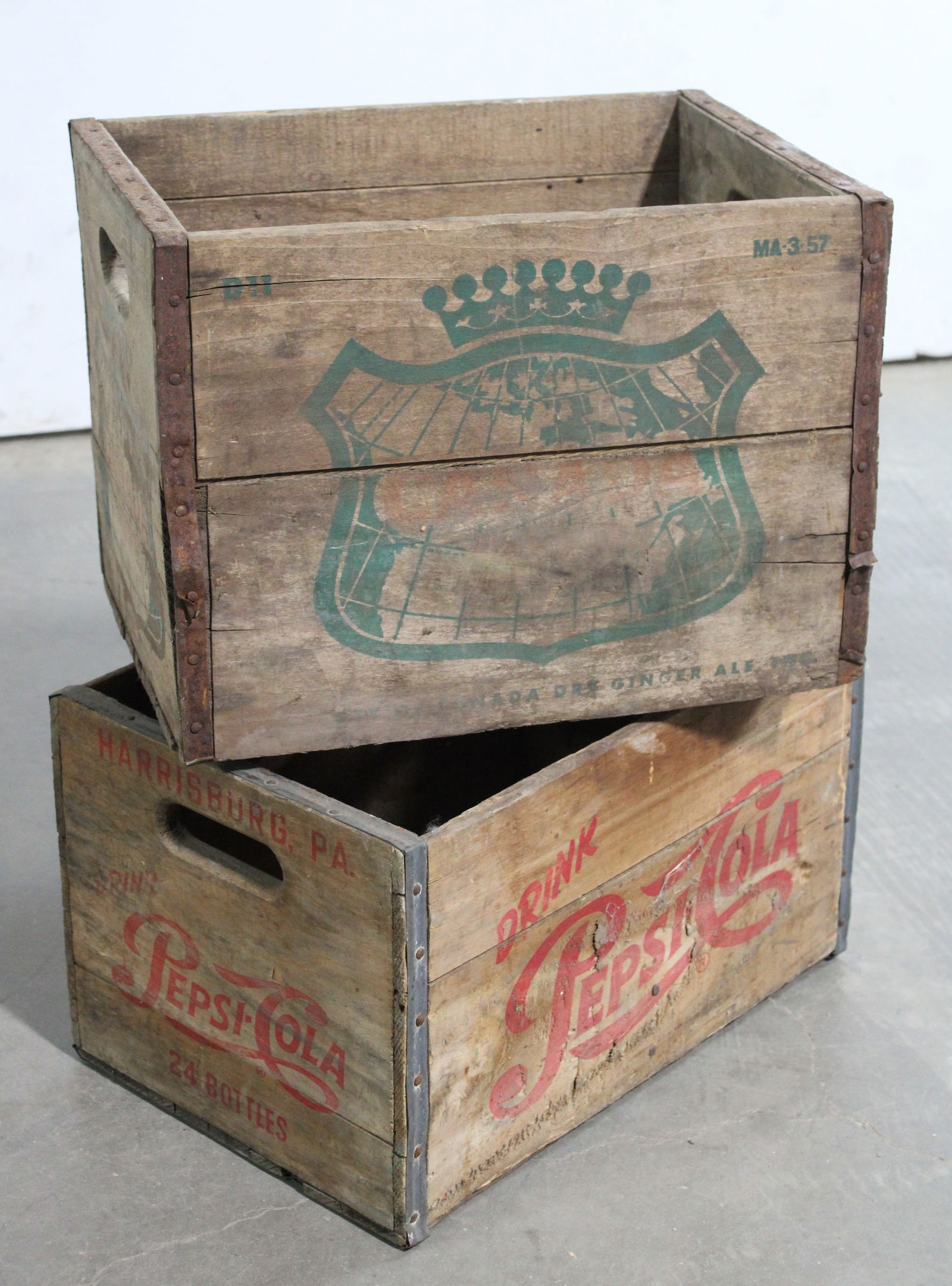 Wooden Soda Advertising Crates incl. Pepsi and Canada Dry (1 of 2)
