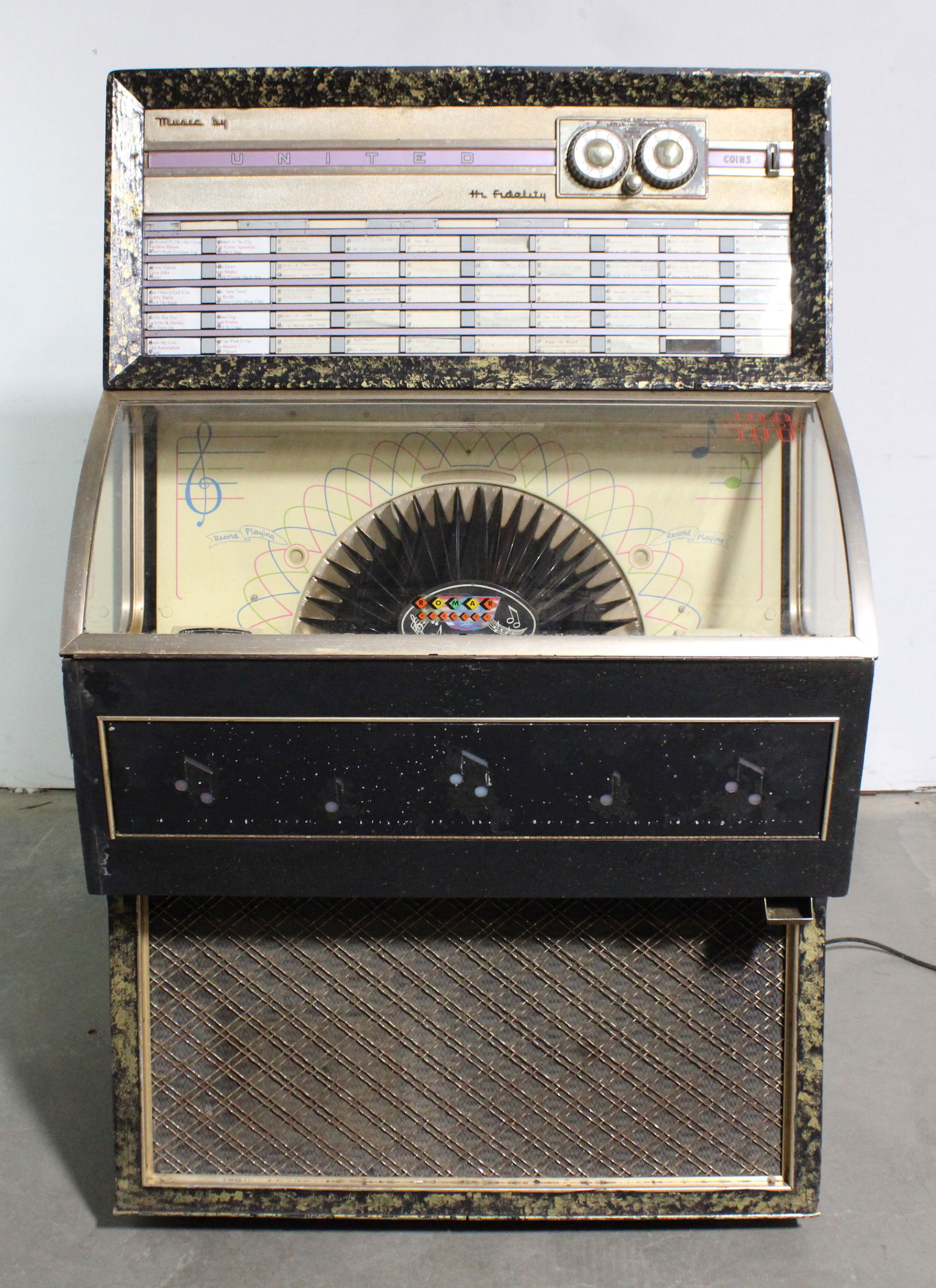 United UPA100 Jukebox (1 of 5)