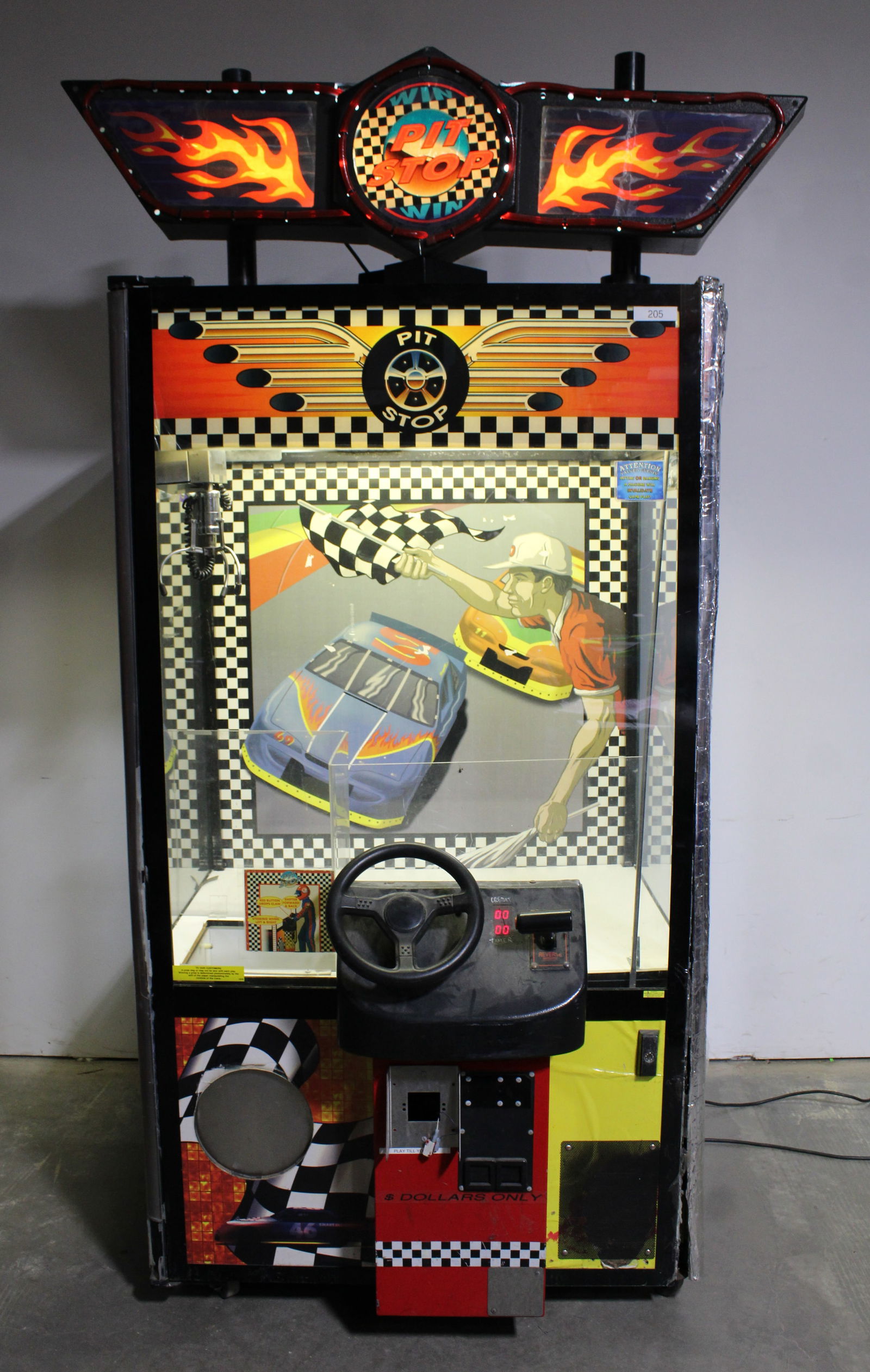 Pit Stop Crane Arcade (1 of 9)