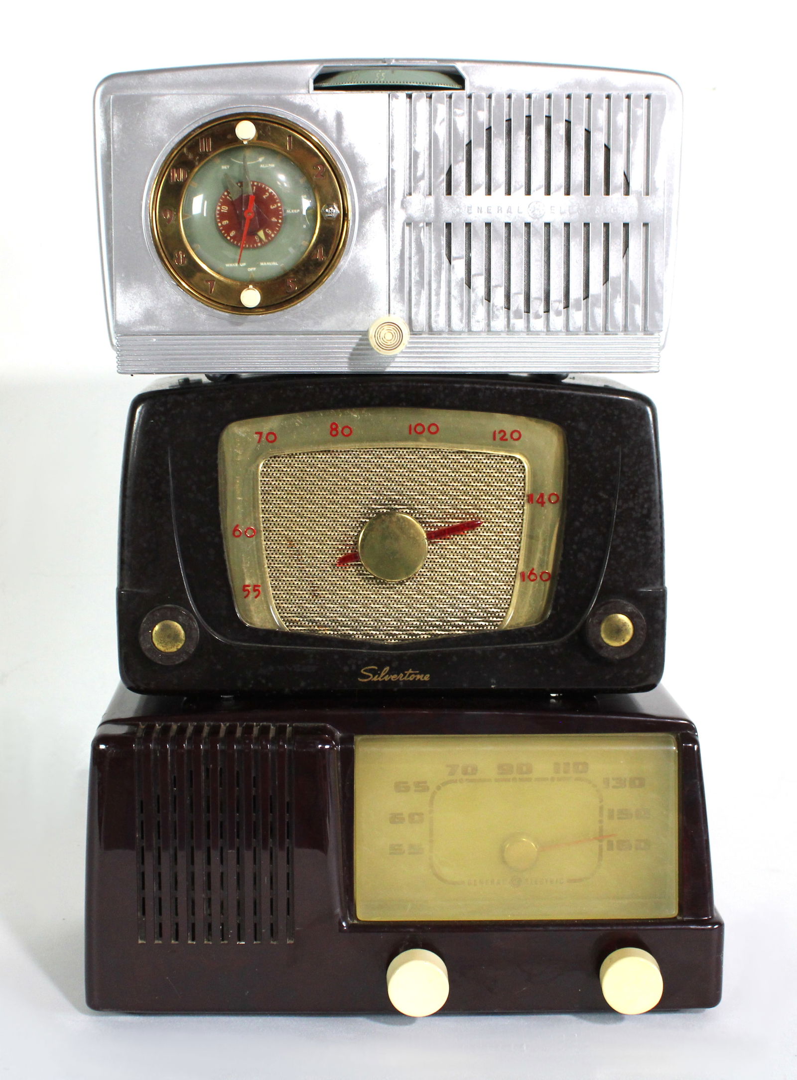 Vintage Radios incl. General Electric and Silvertone: Working. Silver radio has been painted. This item requires third-party shipping or pickup arrangements to be made. Dimensions of one: 6 x 12 x 8