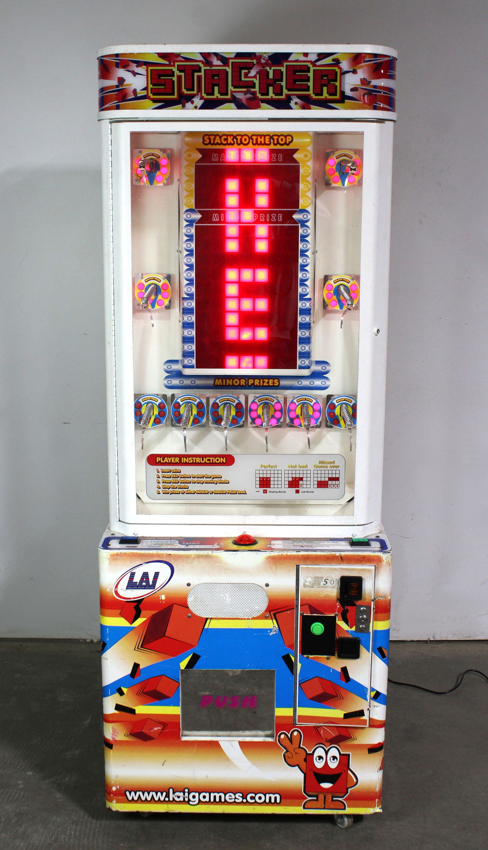 LAI Stacker Prize Arcade Game, Lot 1 (1 of 3)