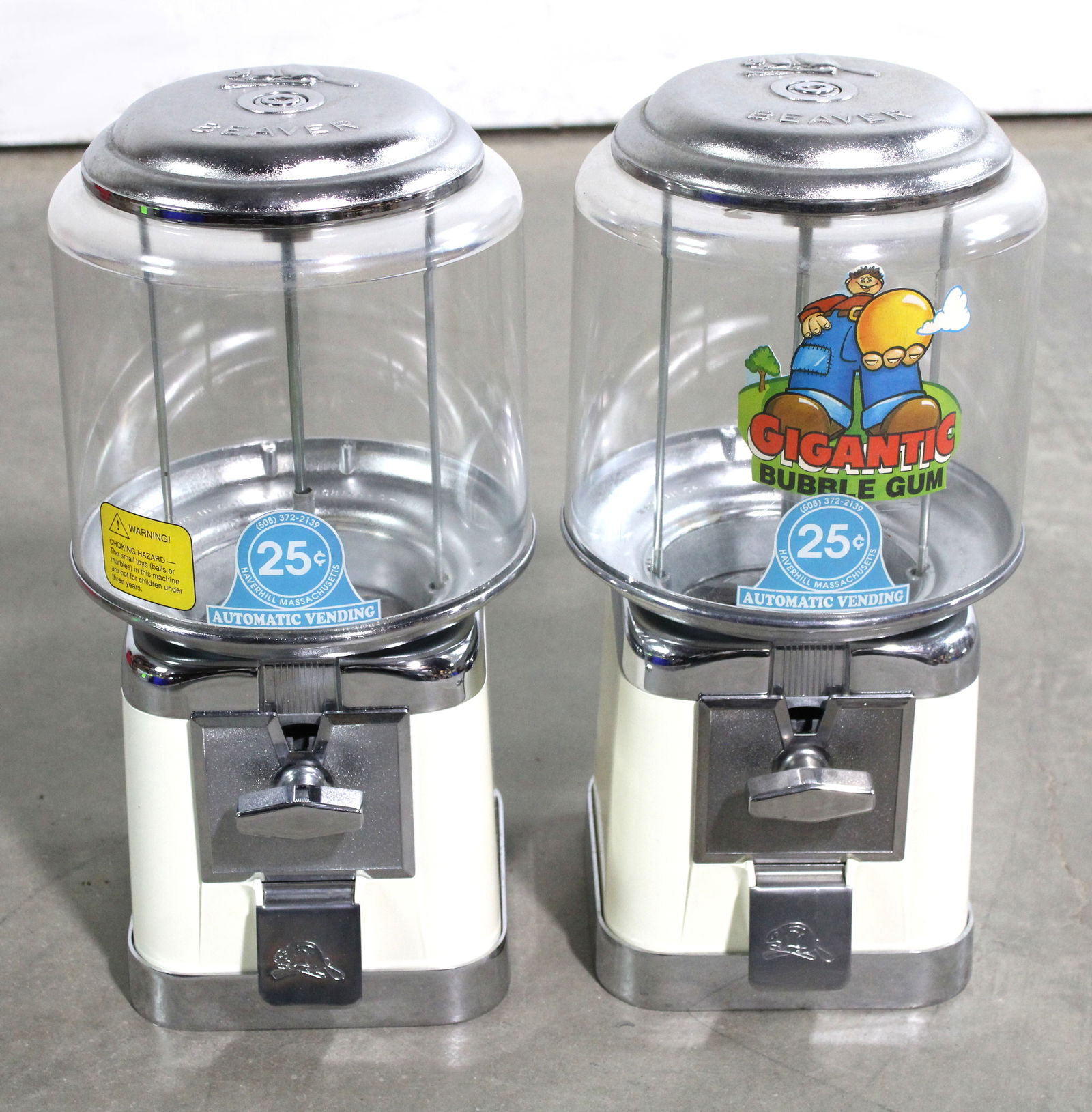 Pair of Beaver Gumball Vendors (1 of 2)