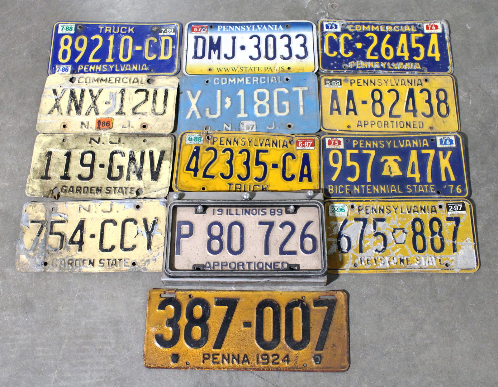 License Plates incl. Pennsylvania 1924: Total of 13. In-house shipping available.
