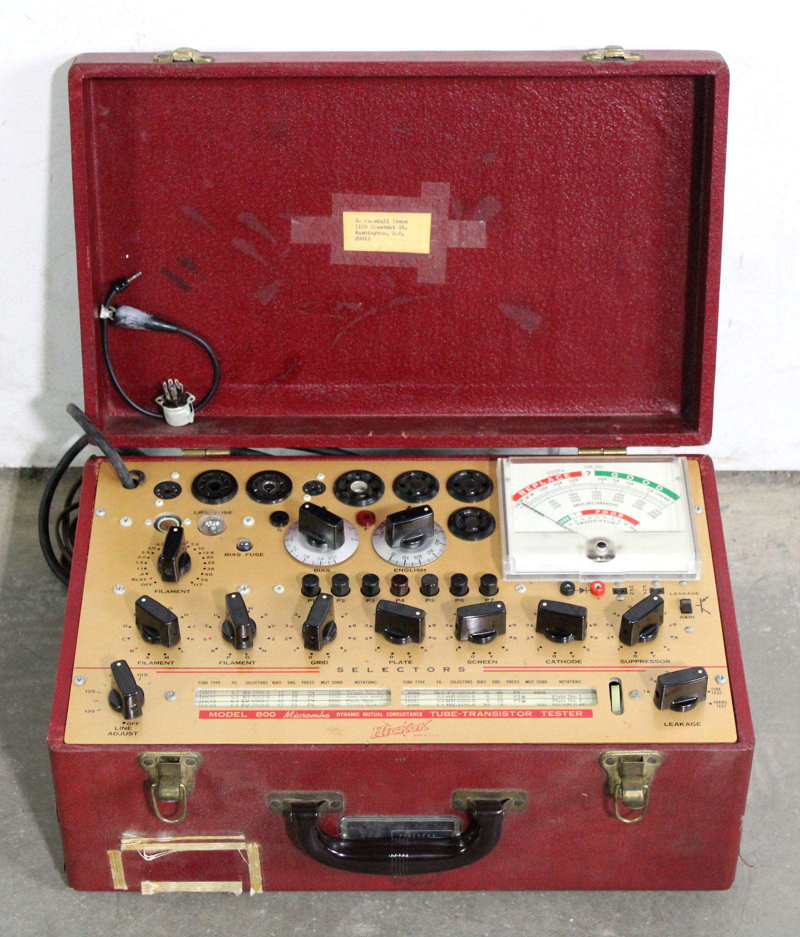 Hickock Tube Tester in Case (1 of 4)