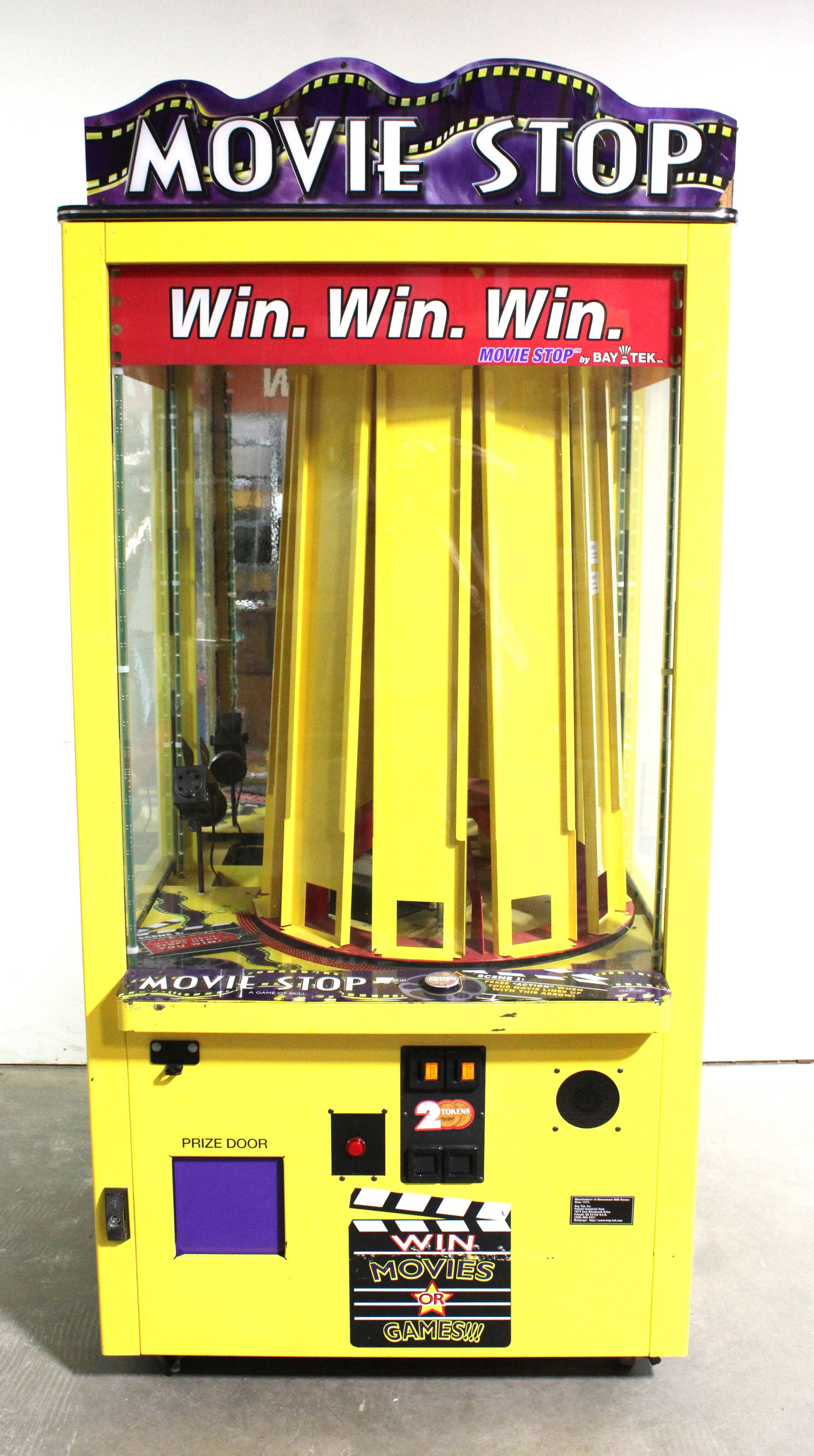 Baytek Movie Stop DVD Prize Arcade Machine (1 of 3)