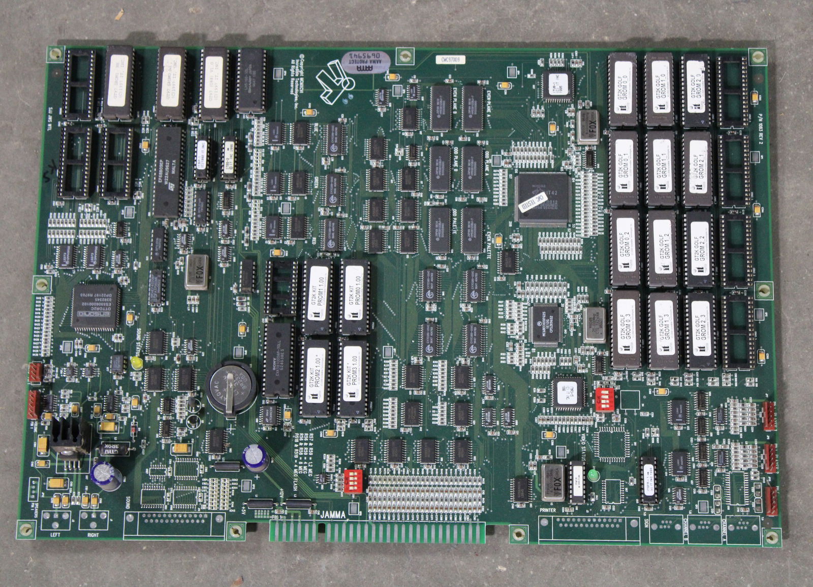 IT Golden Tee 2K Arcade Game Board, Lot 2 (1 of 1)