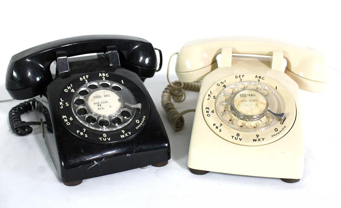 Lot of Vintage Dial Telephones: In-house shipping available.