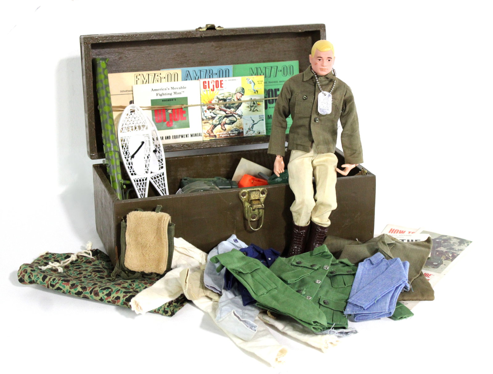 Hasbro 1964 G.I. Joe Doll with Accessories (1 of 5)