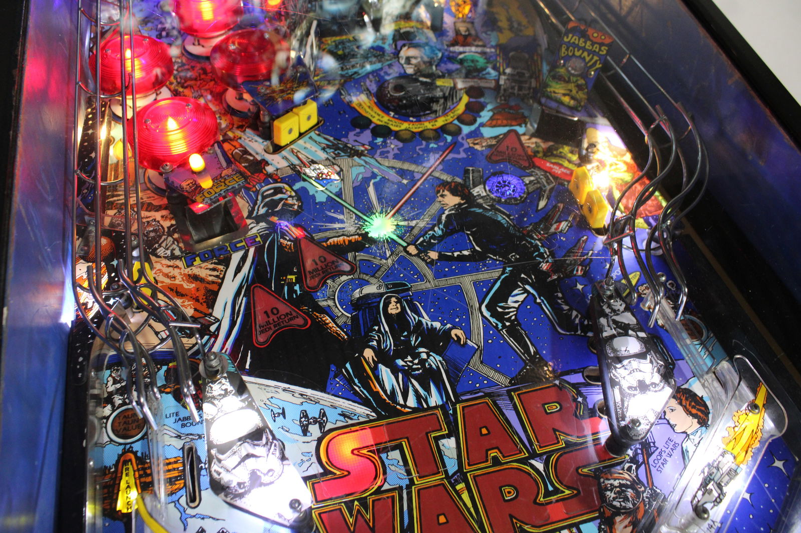 Data East Star Wars Pinball Machine with LED Lights - 4